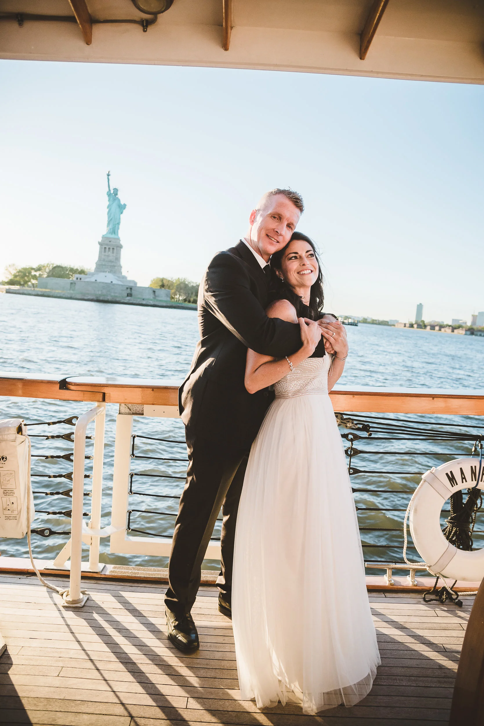 Jeremy&JulieManhattanYachtNYCElopement (30).jpg