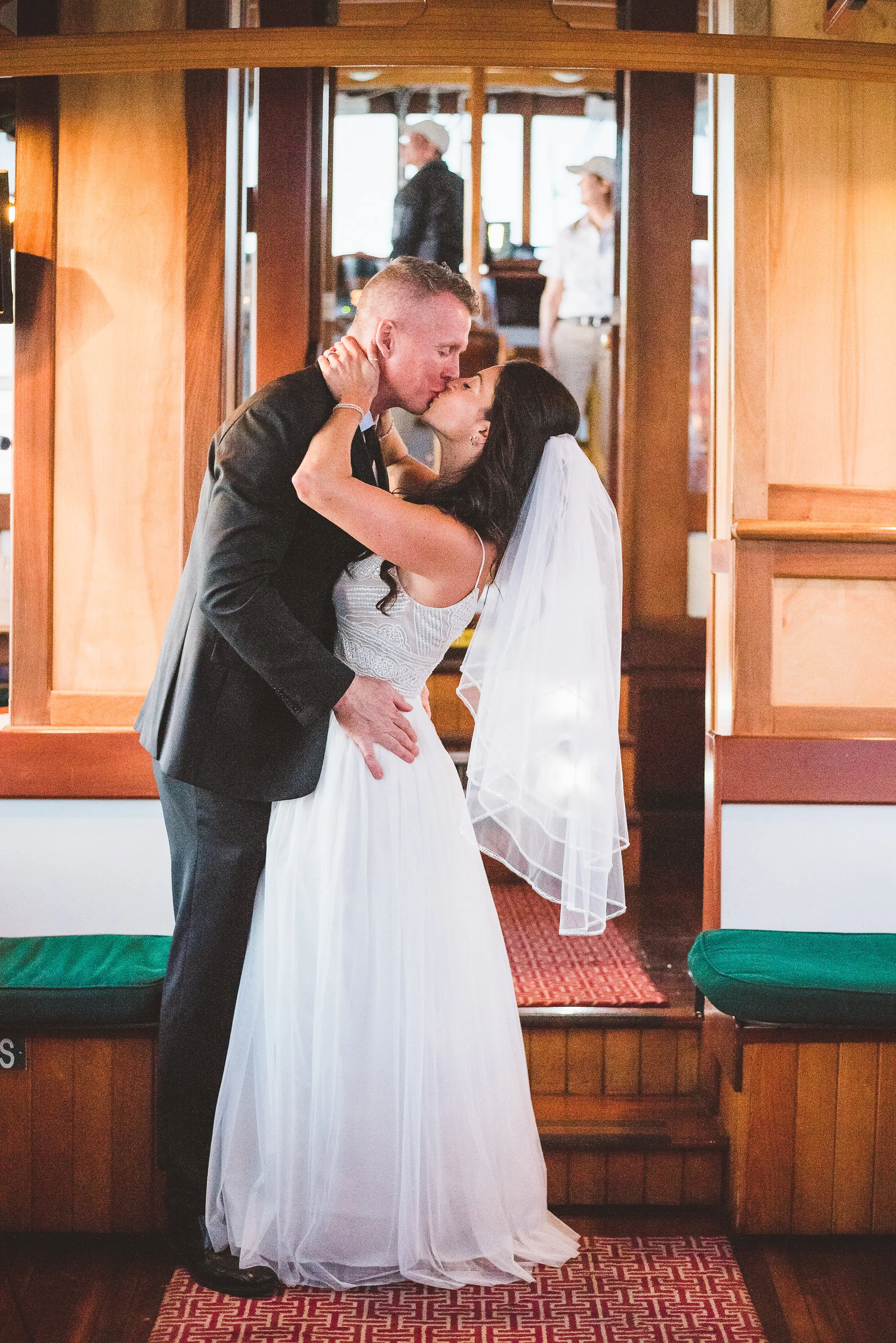 Jeremy&JulieManhattanYachtNYCElopement (66).jpg
