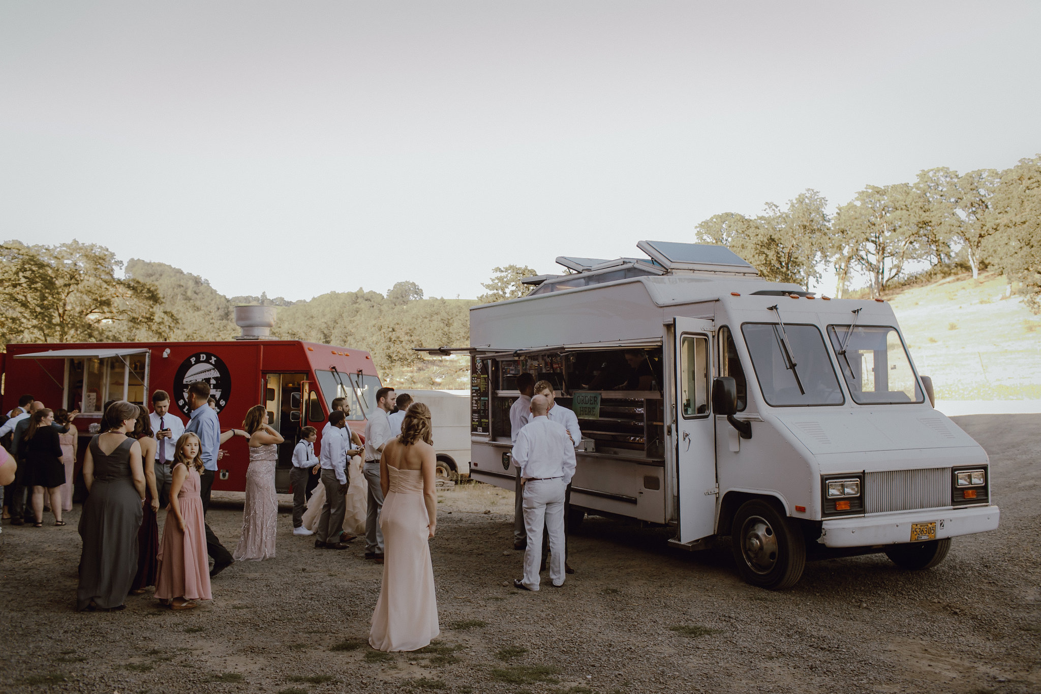 food truck wedding-02