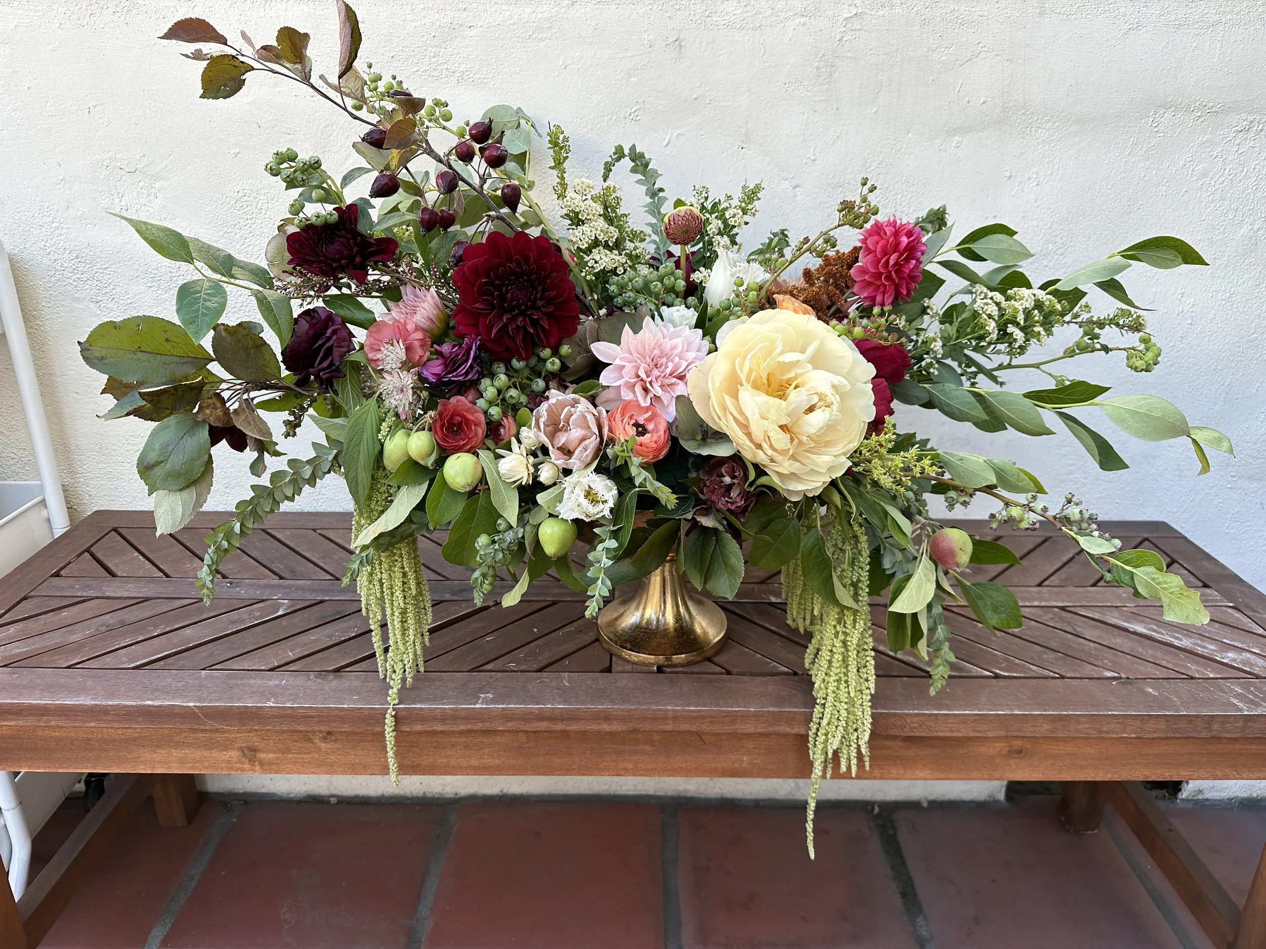 Rennaissance Table Arrangement.JPG