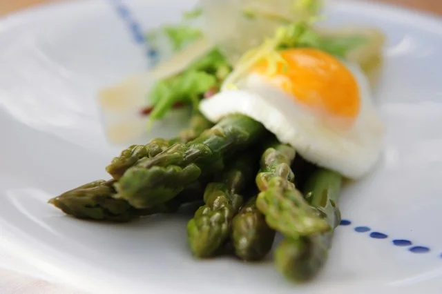 foodasparagus1.jpg
