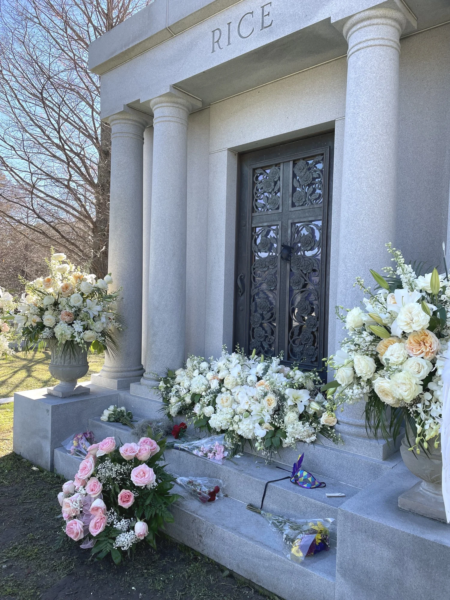 Historic Cemetery Tours — Welcome to New Orleans Tours