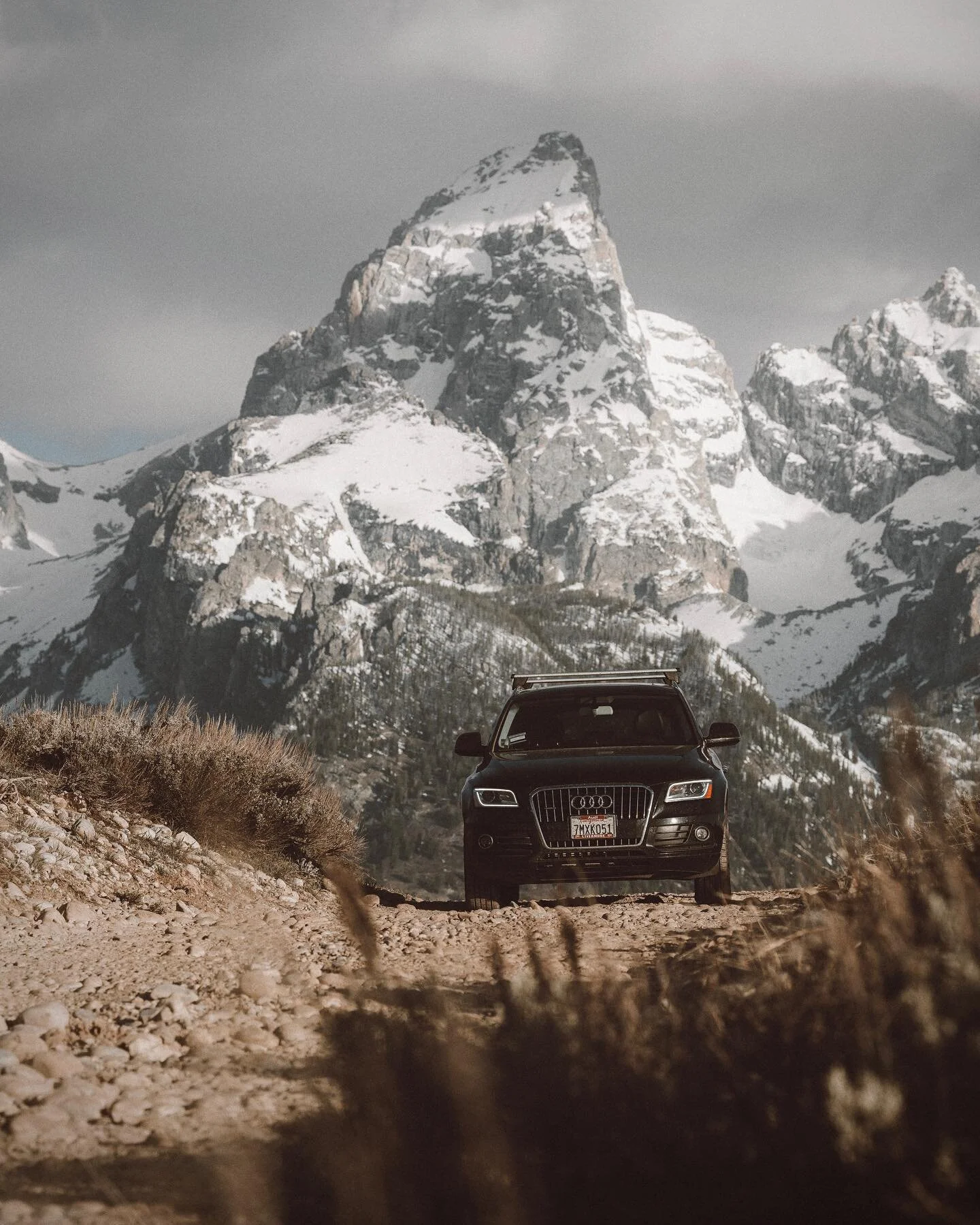Cruisin&rsquo; through the Tetons.
.
.
.
.
.
#visitwyoming #wyoming #grandtetonnationalpark #findyourpark #nationalparkgeek #mountainfolk #tetons #tetonsnationalpark