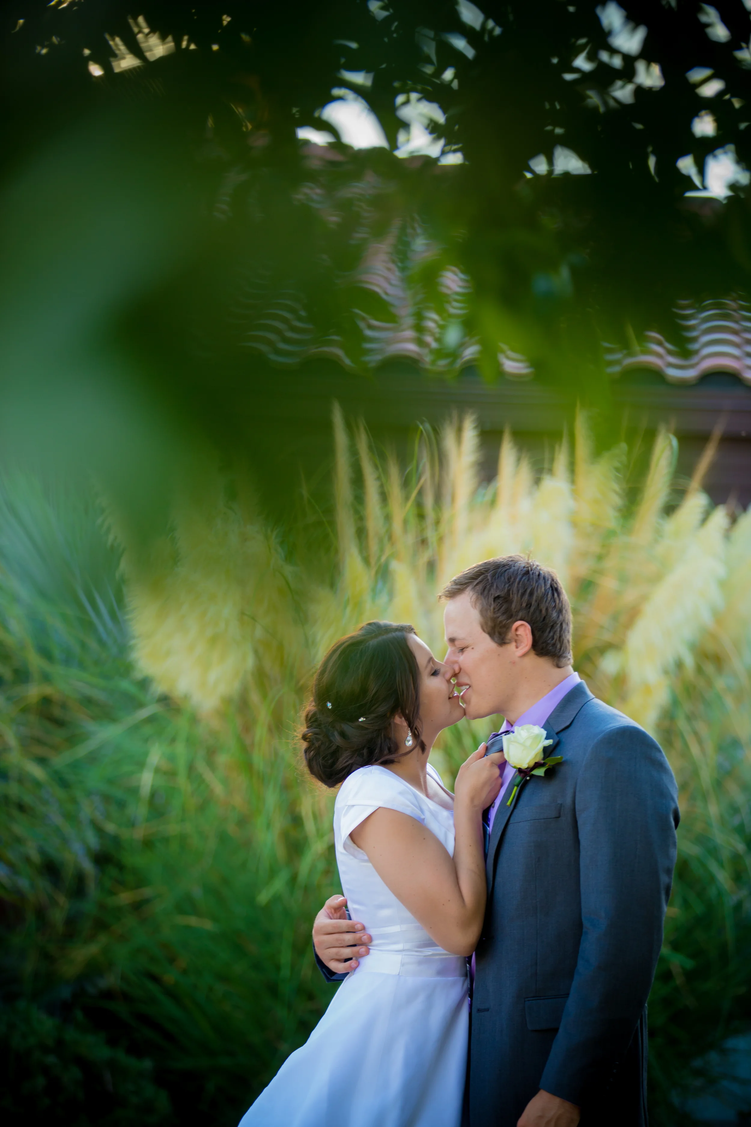 Las vegas wedding photographer lds.jpg