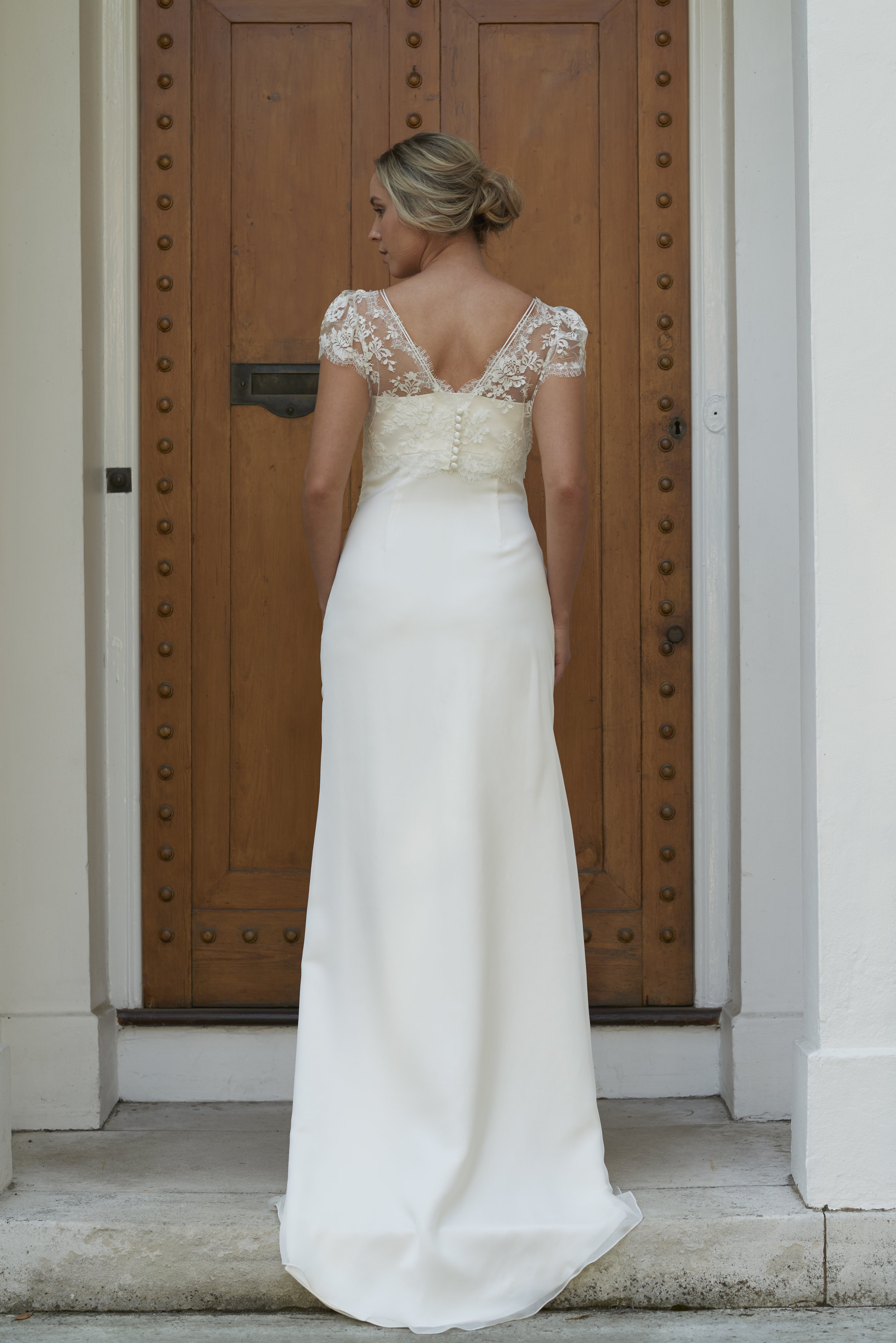 Alice_dress_doorback.jpg