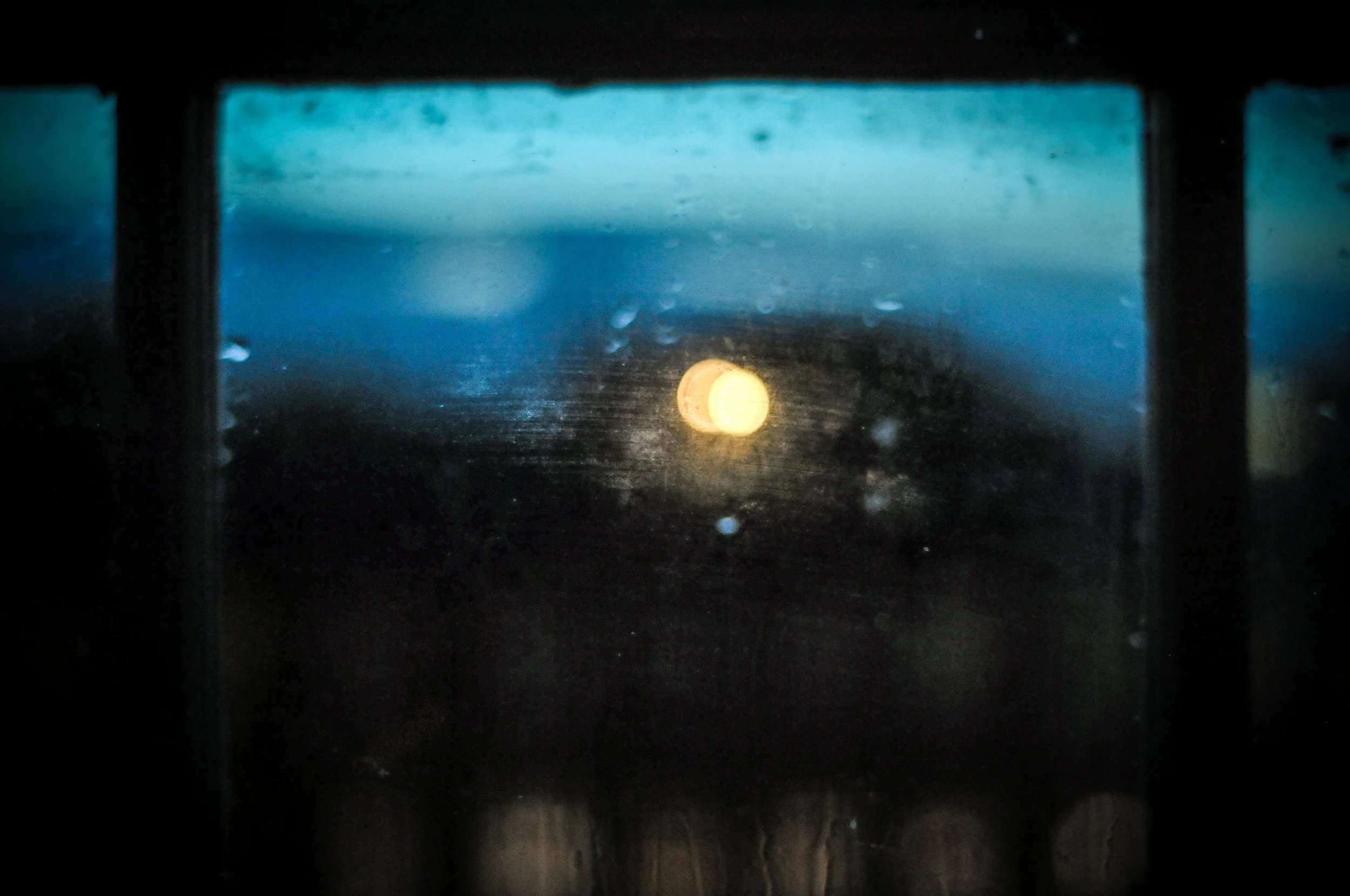 Web window light (8 of 19).jpg