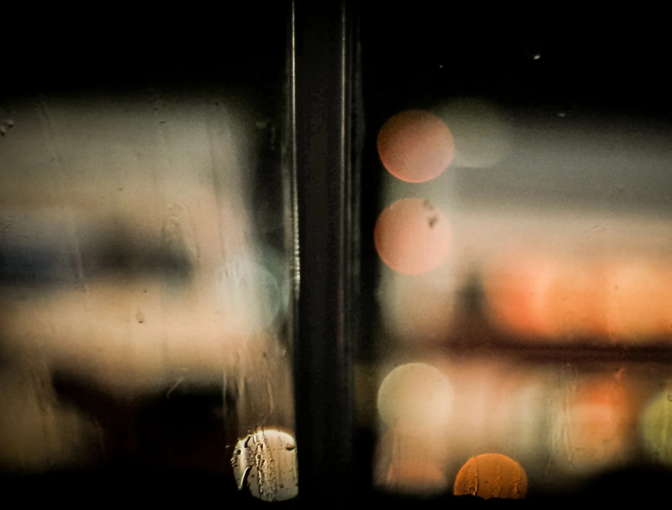 Web window light (17 of 19).jpg