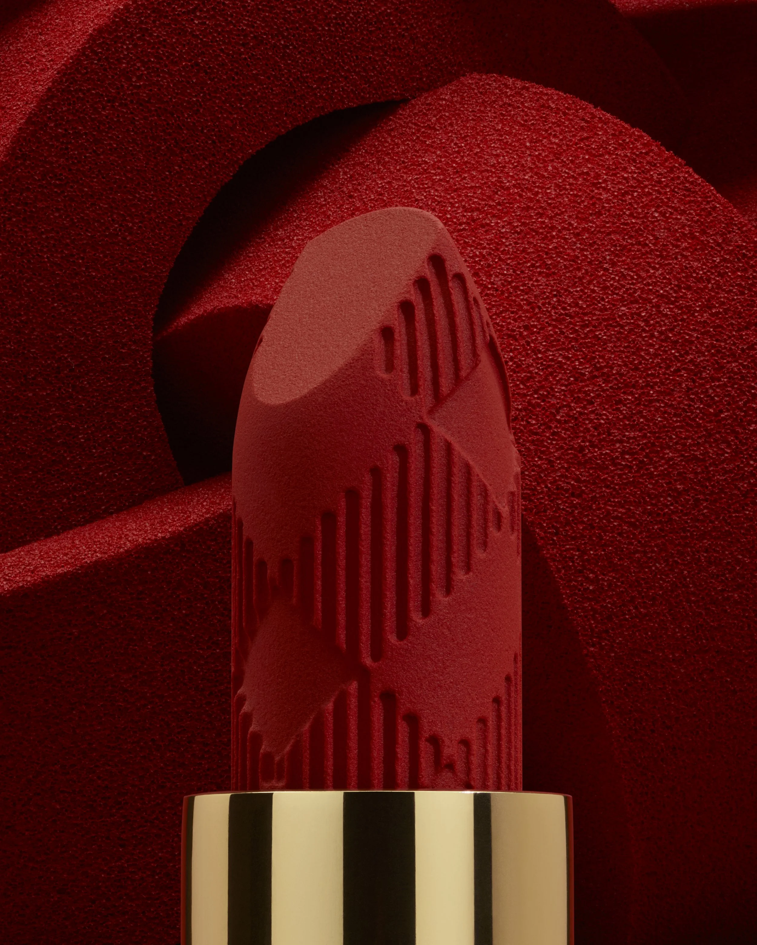 2021_BEAUTY_KISSES_MATTE_STILL_LIFE_CROPPED_RGB_003.jpg
