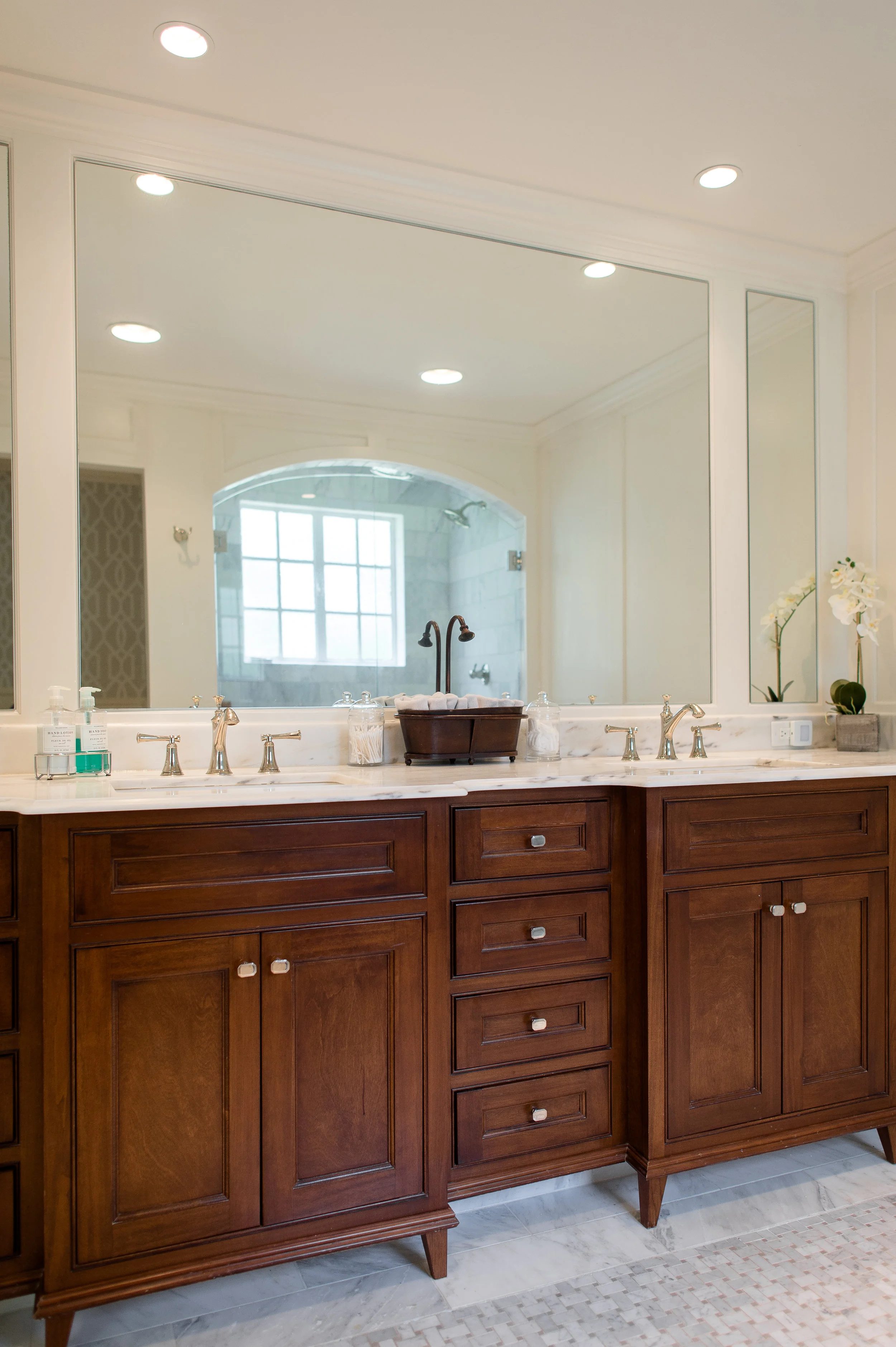 clark-design-studio-clean-white-traditional-bathroom-avondaleIII.jpg