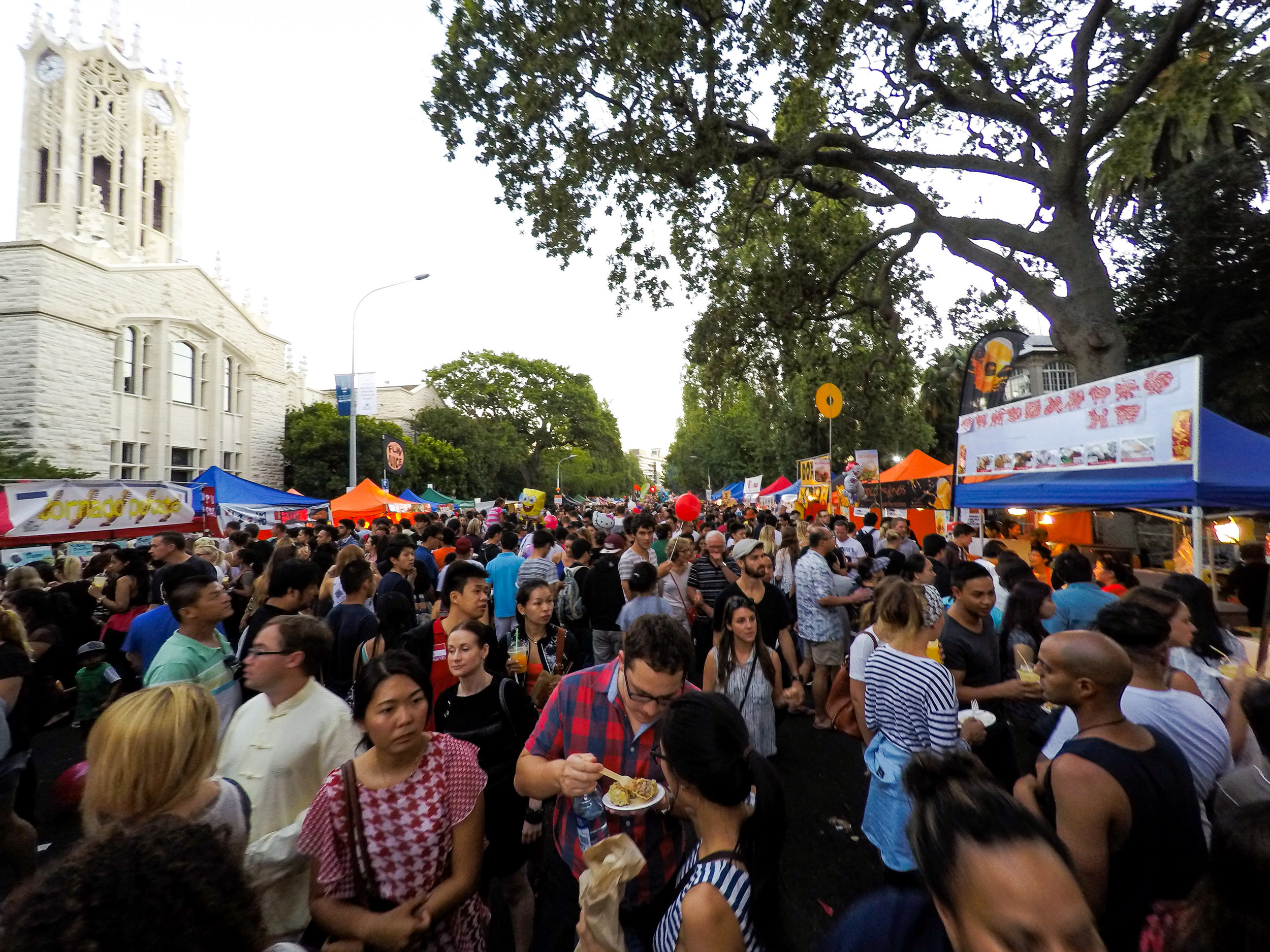 Lots of options for dinner at the night market next to Albert Park. Bubble tea, dumplings, various meat skewers, you name it, the night market had it.