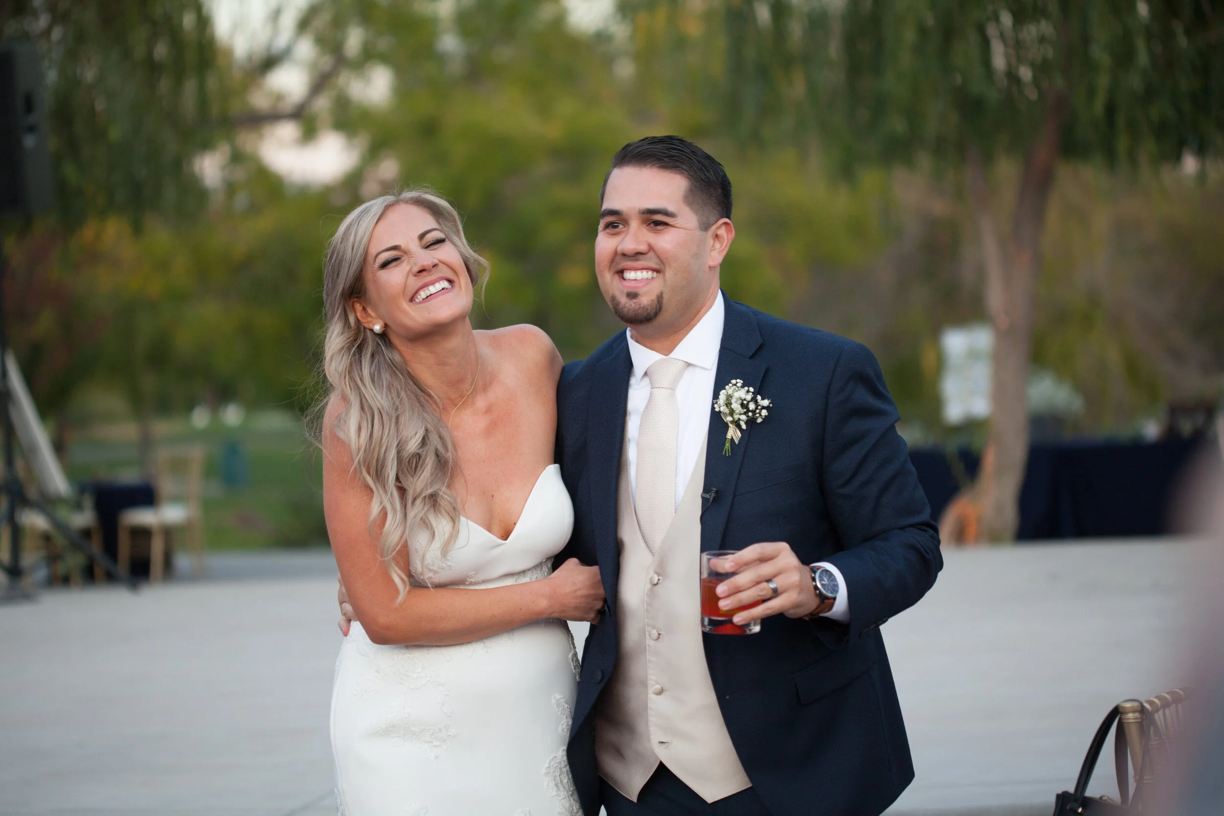 Erin and Jason Sneak Peek (25 of 34).jpg