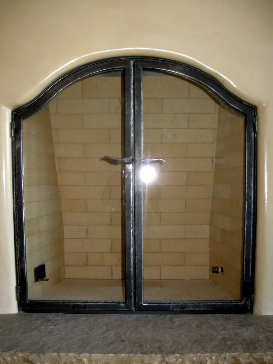 Glass fireplace doors.JPG