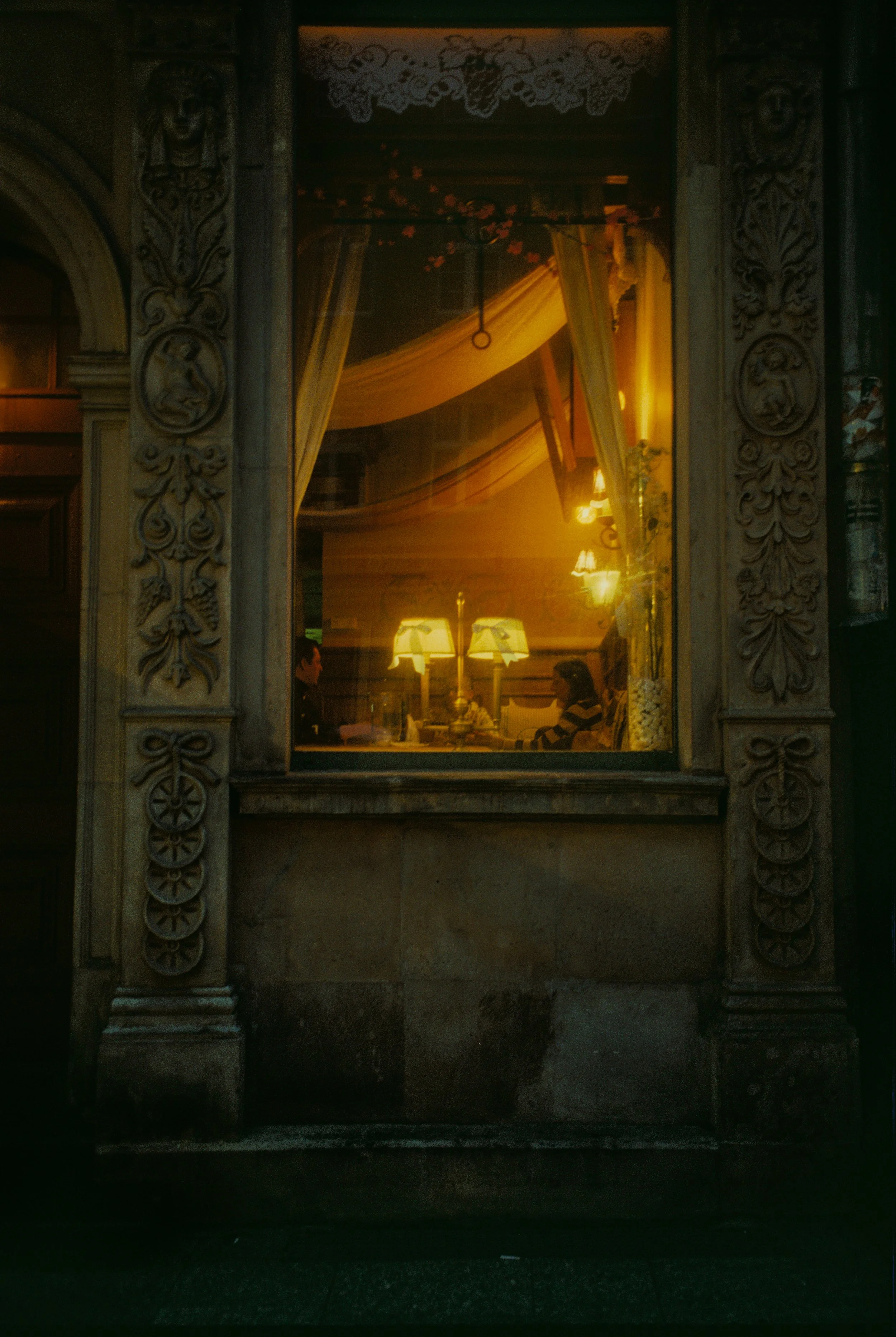 Poland-@shotsbyalliej-11_026B.jpg