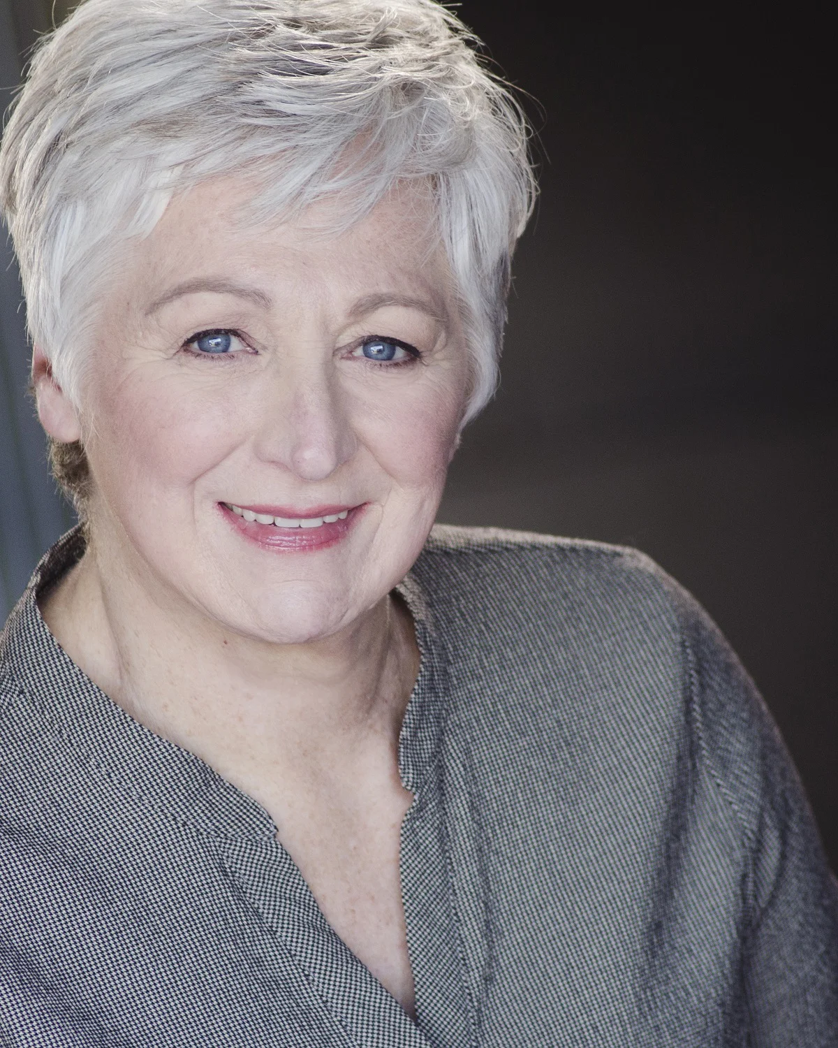 Anne O - Resume photo # 2.jpg