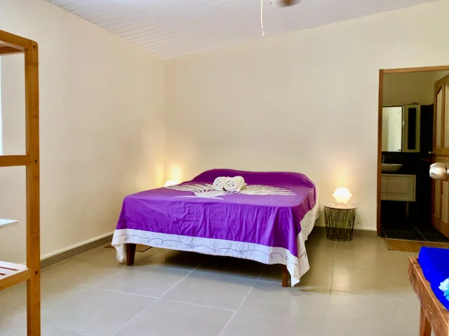 New private Room with ensuite bathroom availableat va’a i te moana