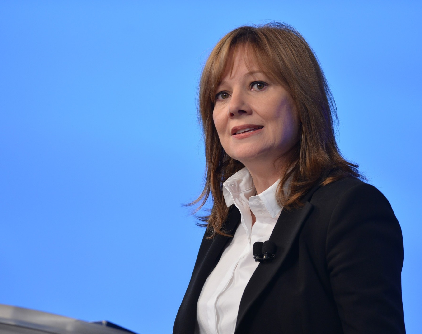 Mary Barra took responsibility for GM's mistakes, telling employees, "People were hurt and died in our cars." 