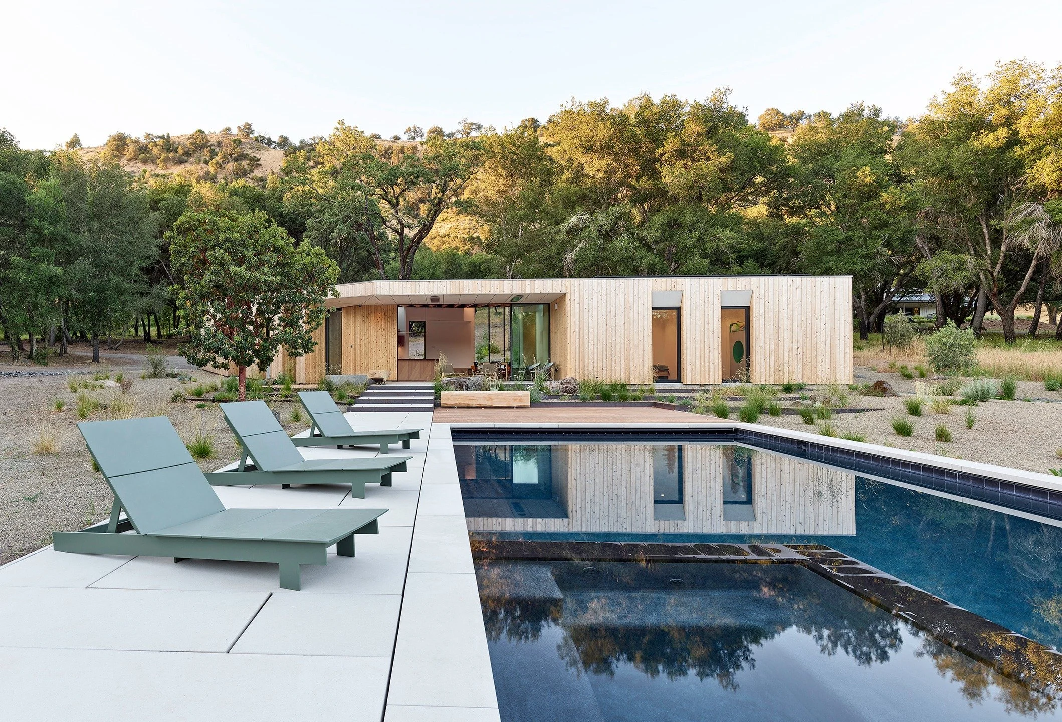 poolside weekend vibes @ recently completed Calistoga project

#poolside #calistoga #landscapedesign #landscapearchitecture #valley #pooldeck #nativeplants #modernarchitecture #reflection #weekendvibes #landscapephotography #sunshine #cobbleandforge
