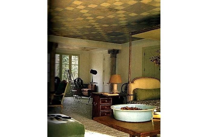 Geometric: Ceiling pattern. Guest house in private residence. Bedford, NY. Designer: Stephen Sills. Link