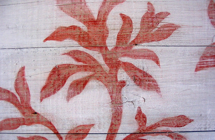  Stencil on Wood: Sample for a painted wood floor. 