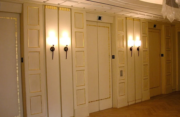 Soft Strie: Strie and gilding. Carnegie Building. Avenue of the Americas, NYC. Client: Zeckendorf Development, LLC.