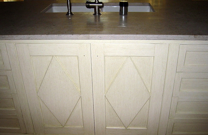  DISTRESSED STRIE on Kitchen Cabinets. North Shore residence, NY. 