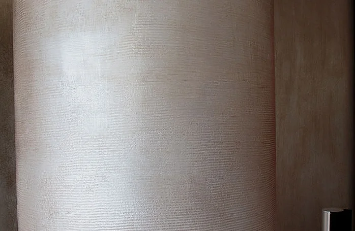 Metallic Strie on Columns. Private residence in the new Richard Meier building on Prospect Park, Brooklyn, NY. Designer: Yaelle Yoran-Wastin