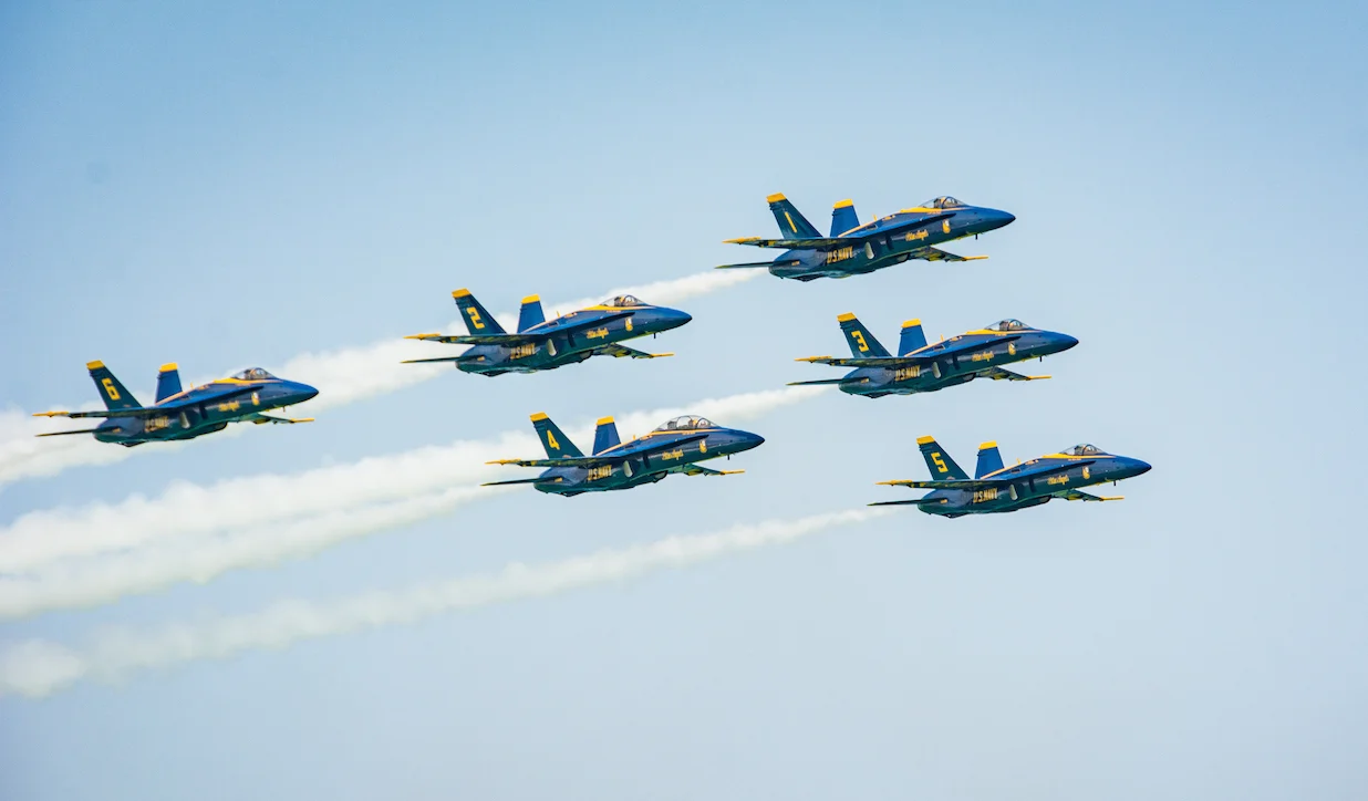 Blues6Formation150710D1-6472.jpg