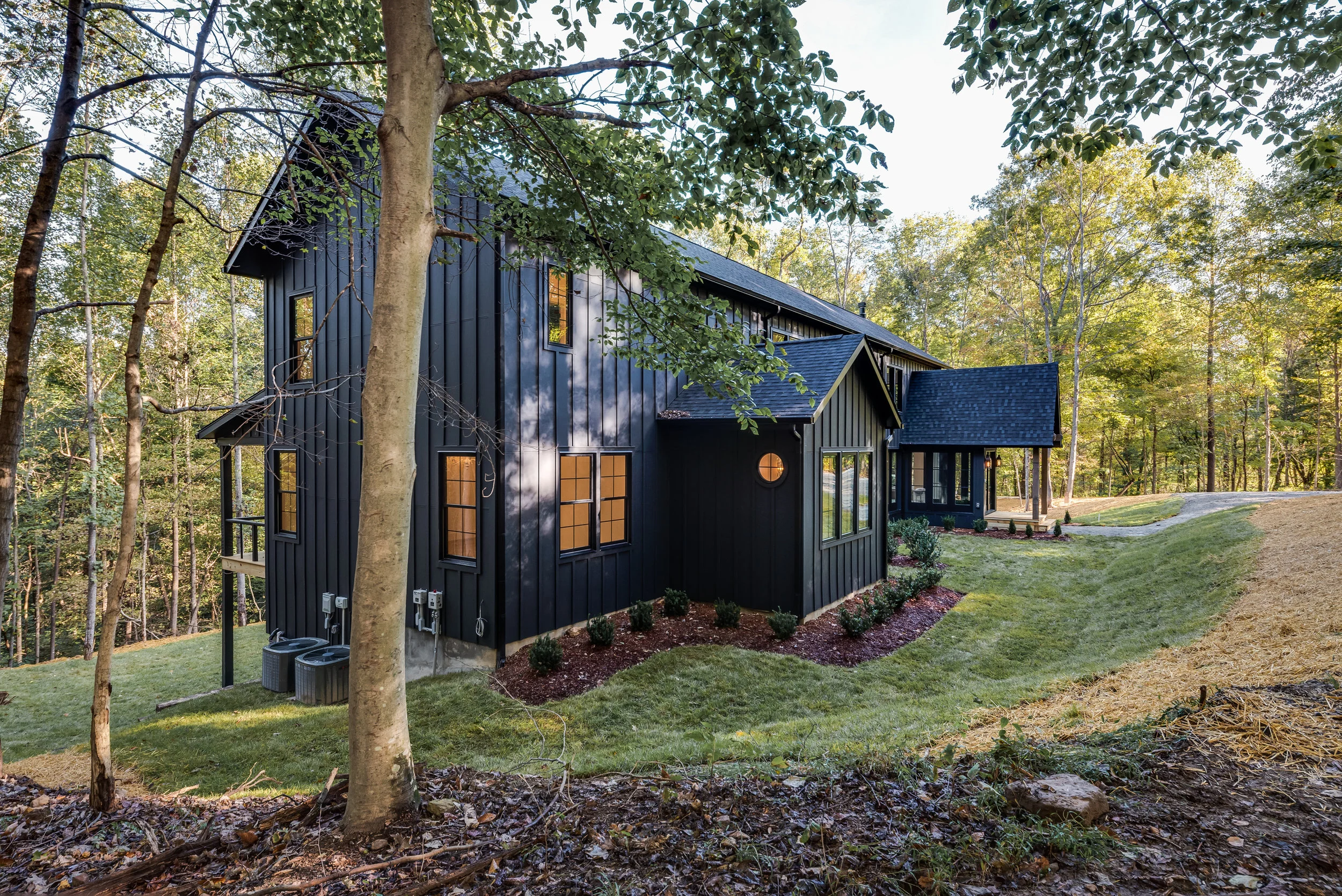 181019_BlackBeautyModernTnFarmhouse_Blog-17.jpg