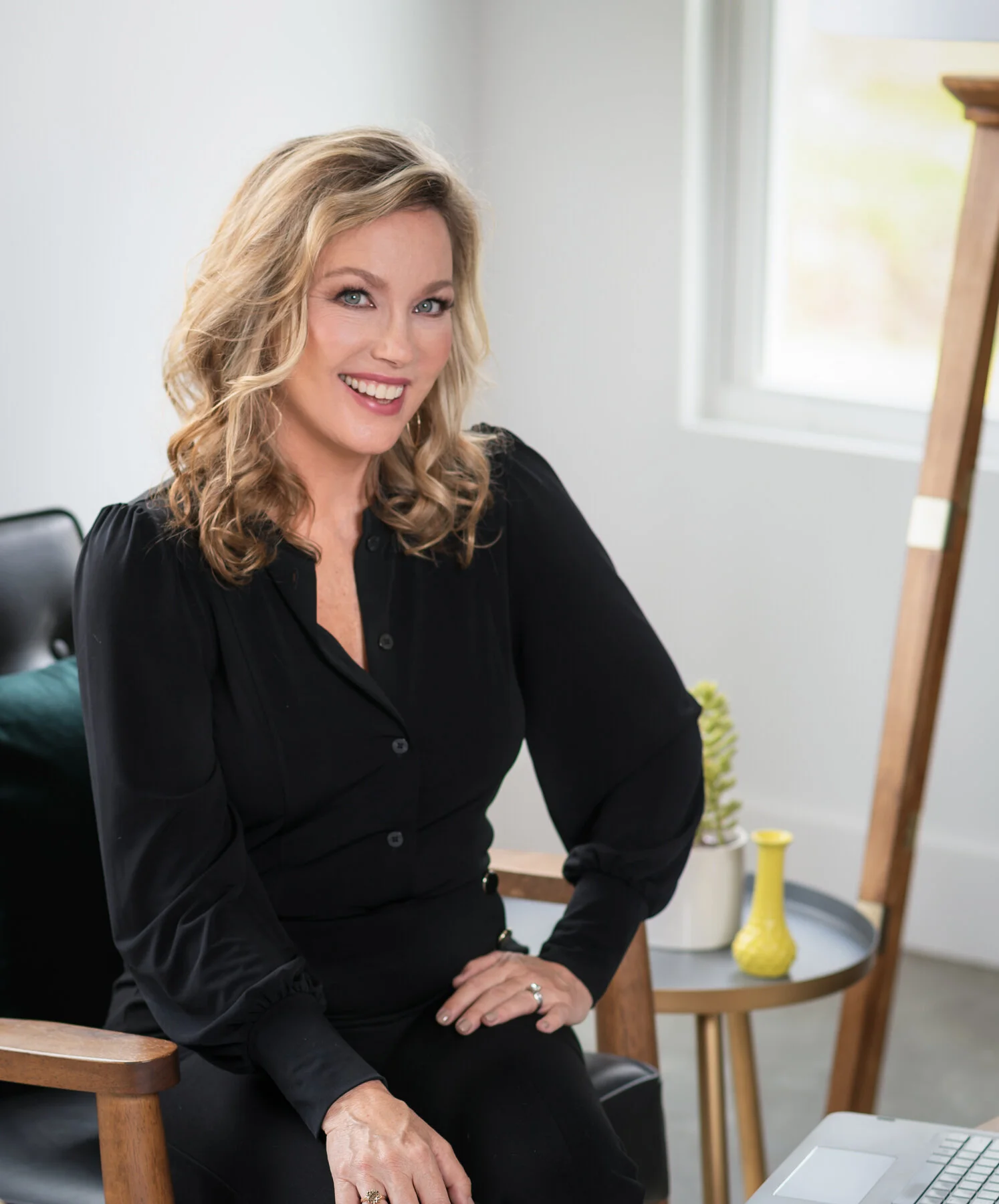 Lifestyle Business Portrait Session - Beth Dodd