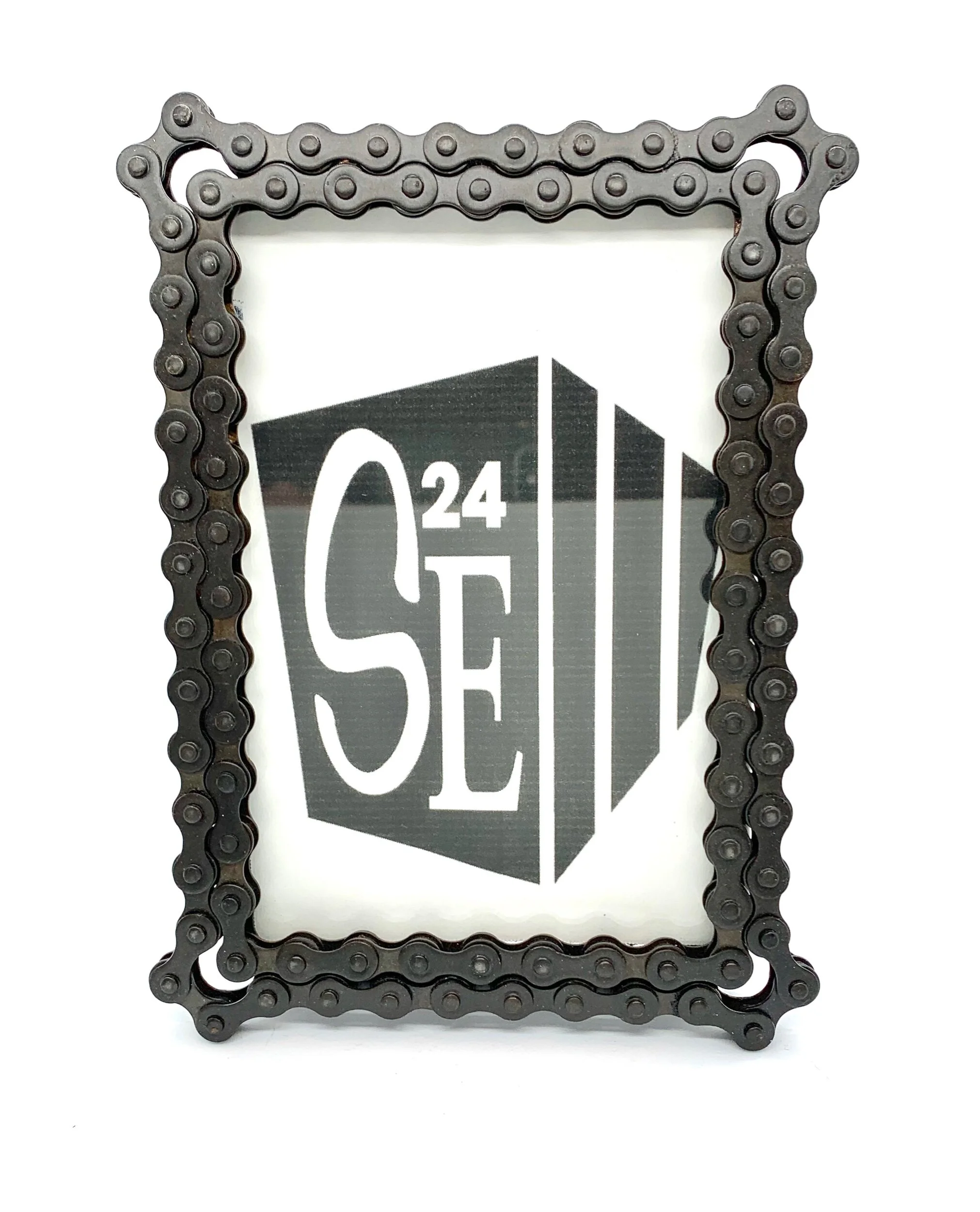 FF055767-7AEF-45BD-9611-B7F596A98551