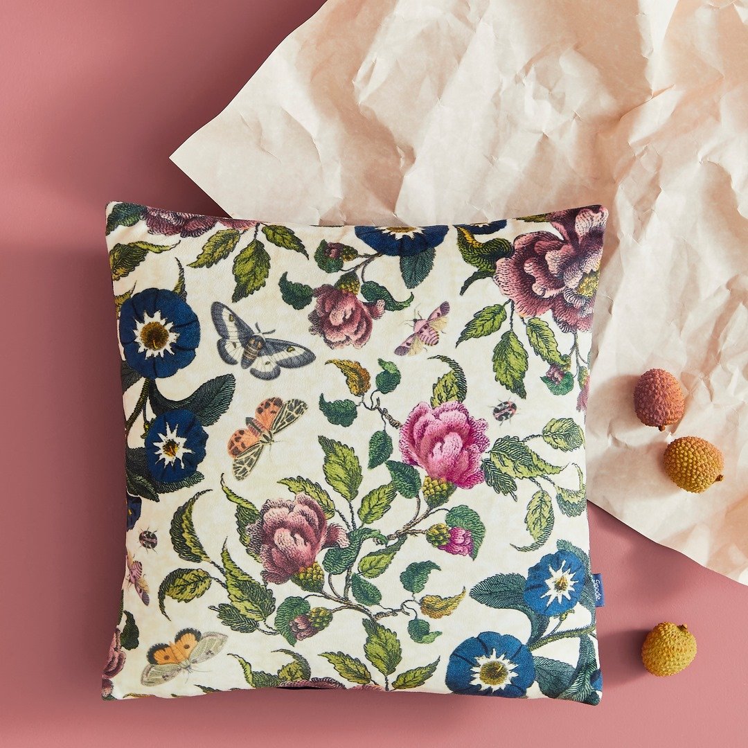 Spode Creatures of Curiosity Floral Velvet Pillow (11.8" x 11.8")