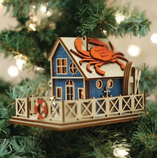 Santas_Crab_Shack_Tree.jpg