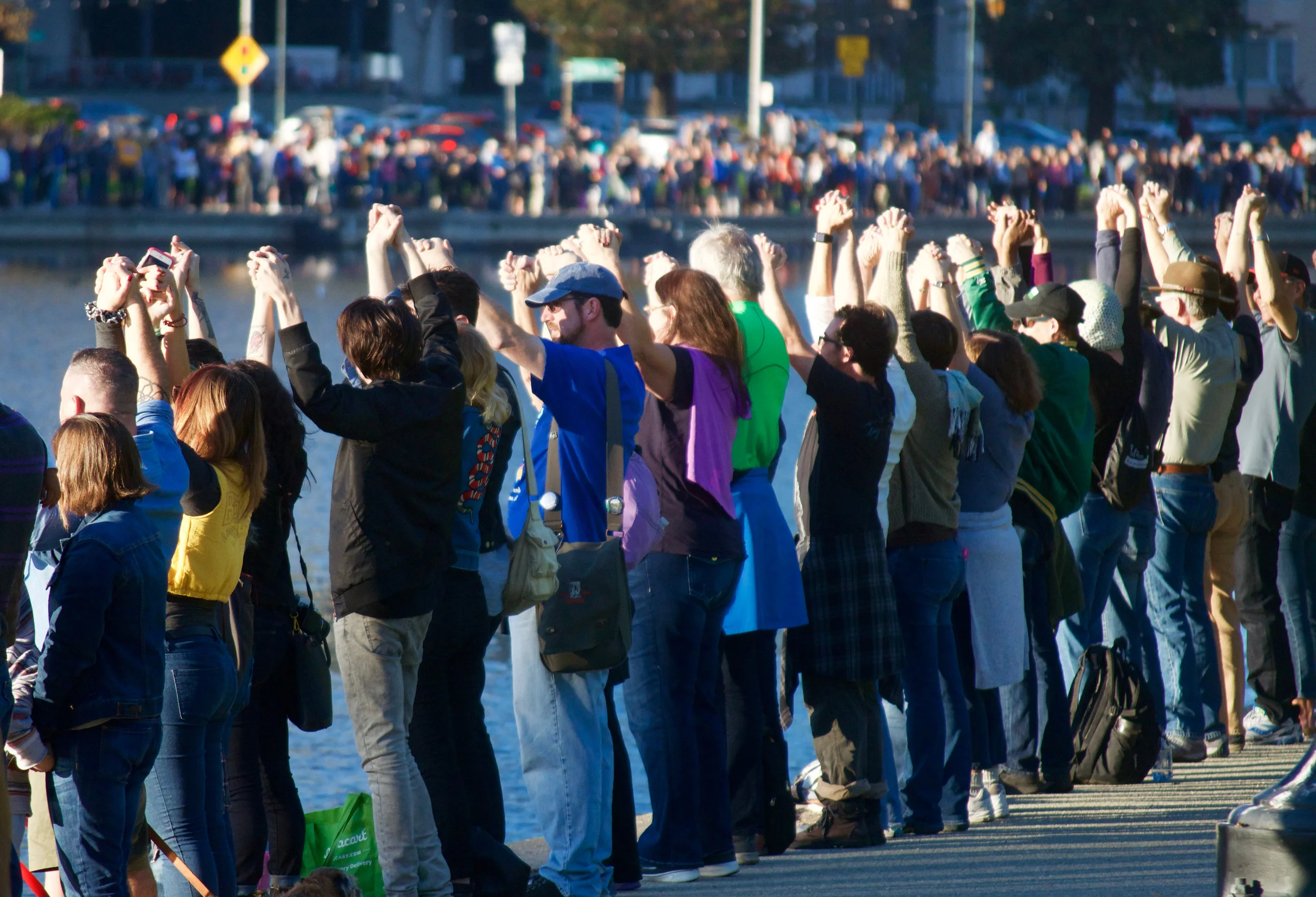 Hands_Around_Lake_Merritt_5.jpg