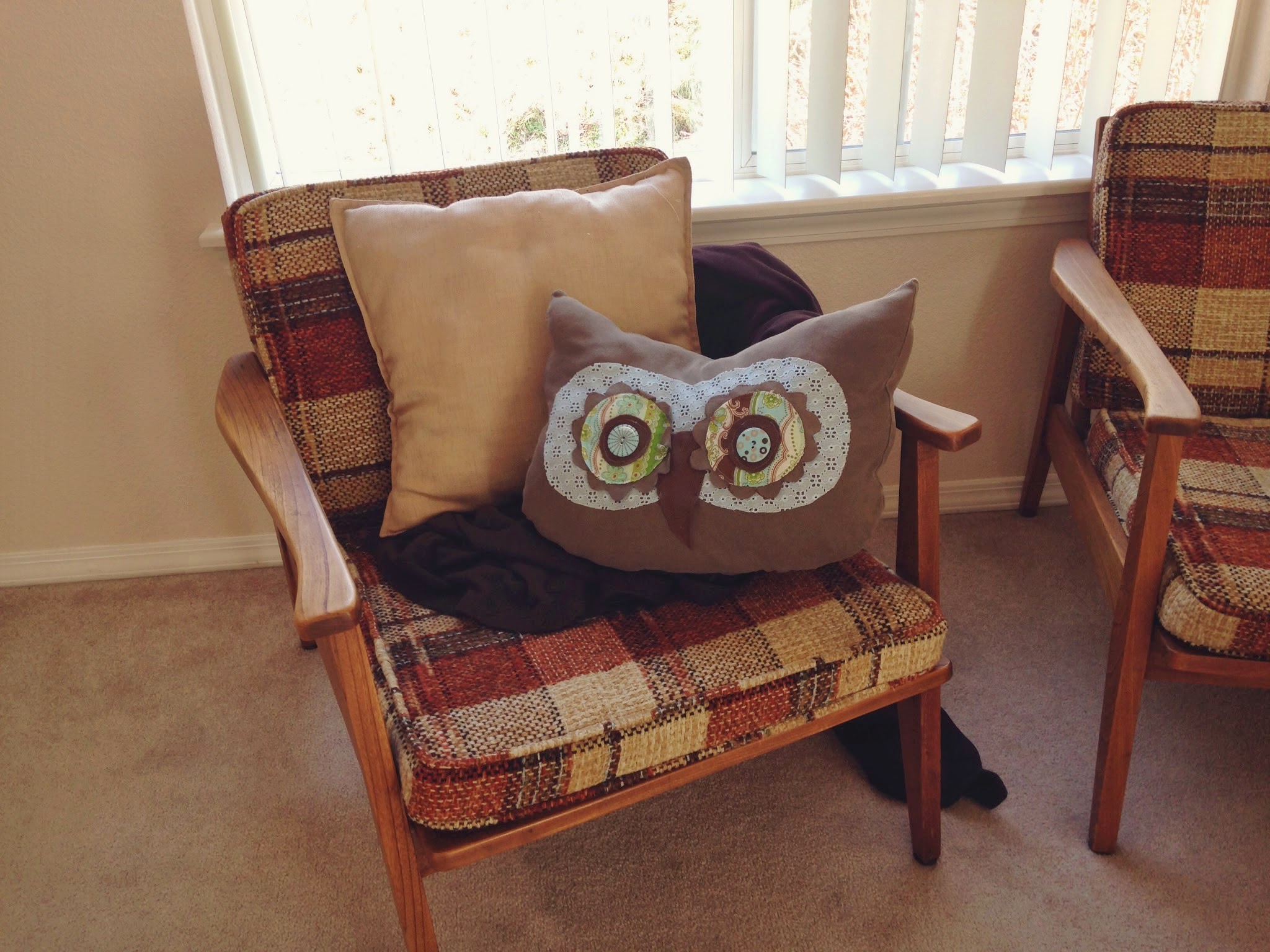 owl+pillow.jpeg