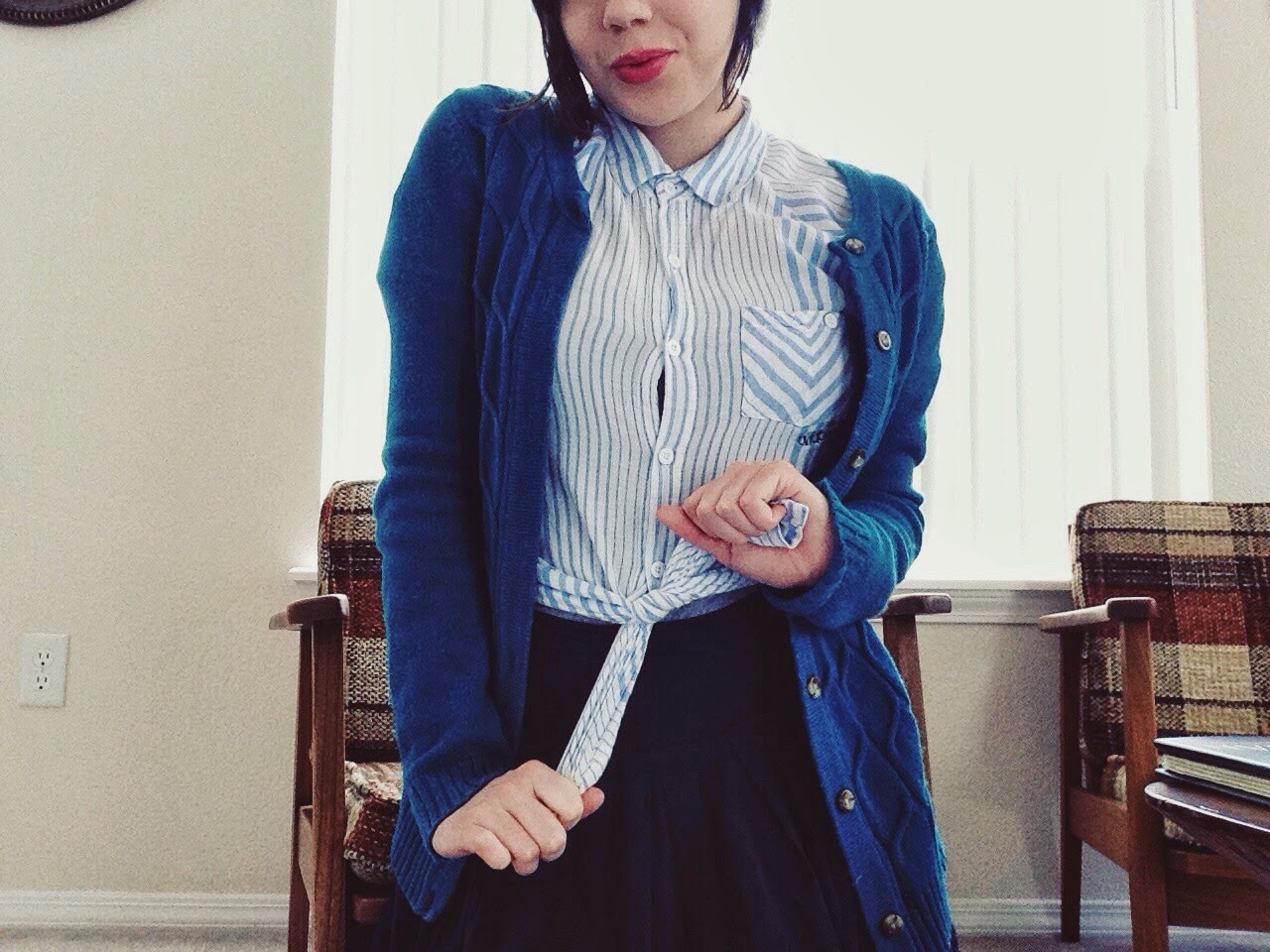 knotted+button+up.jpeg