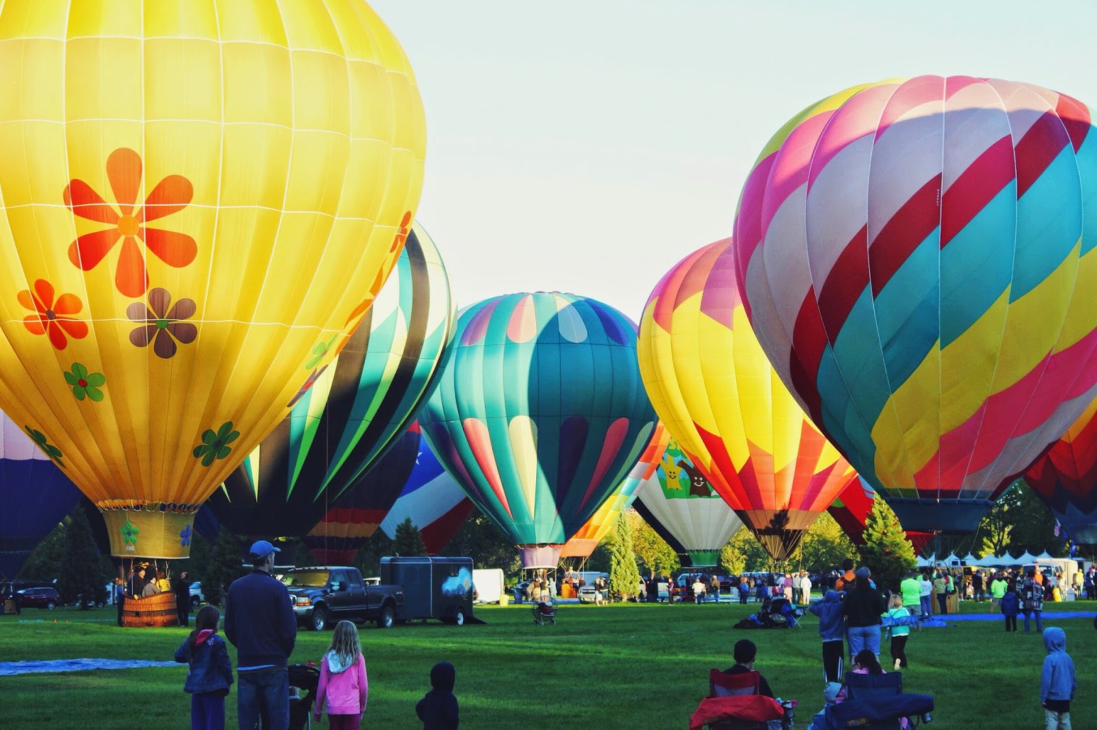 balloons%2Bready%2Bto%2Blaunch.jpg
