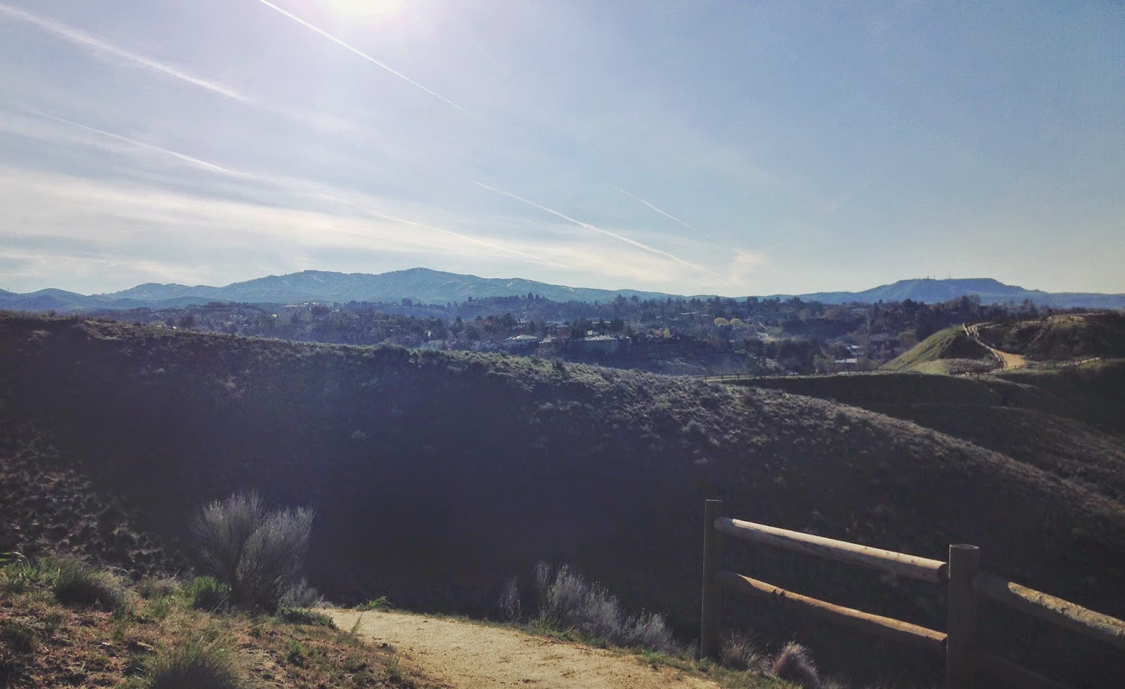 pretty+light+in+hills.jpg