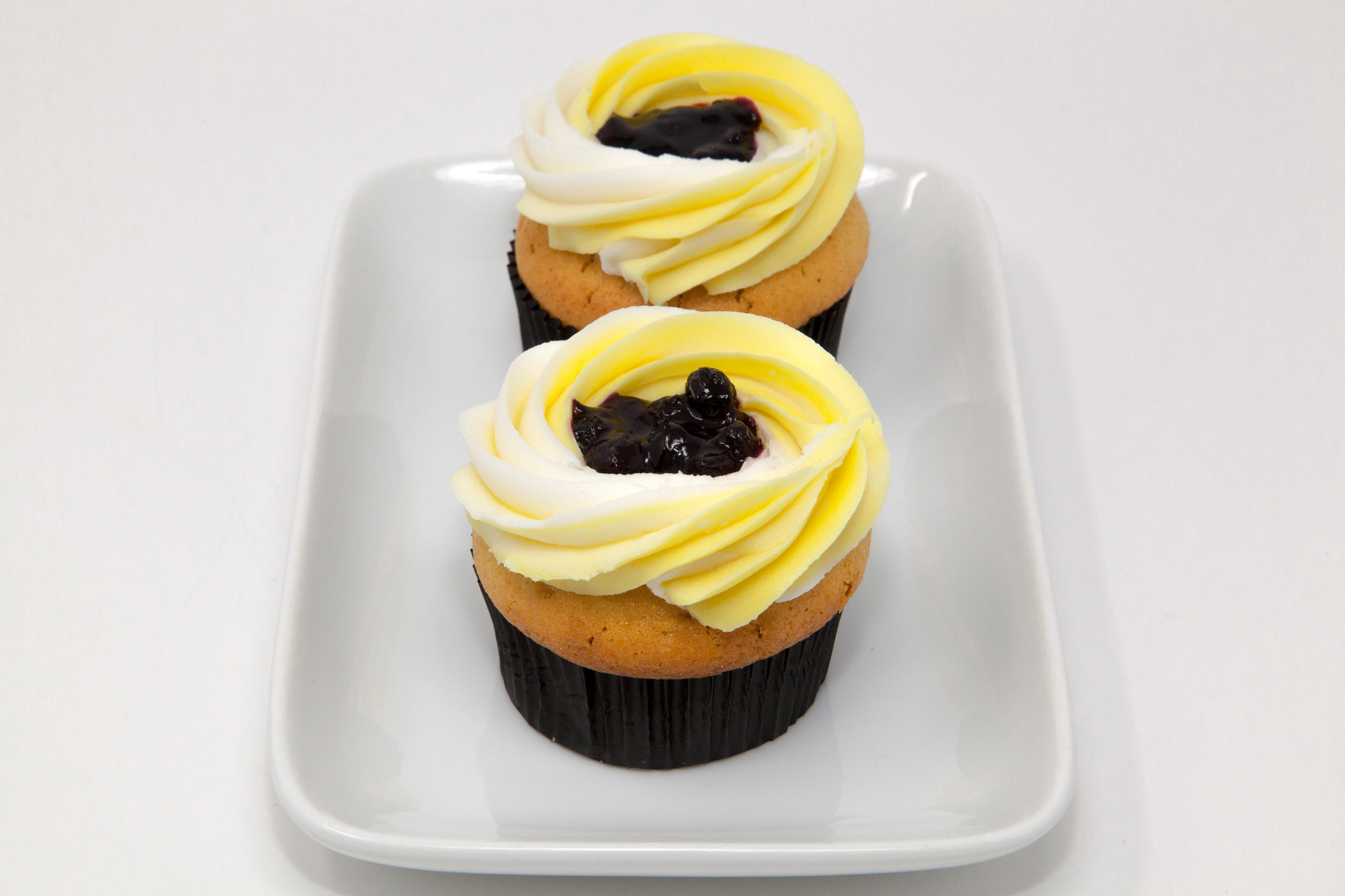 Double Stuffed Lemon & Blueberry Pie Cupcakes