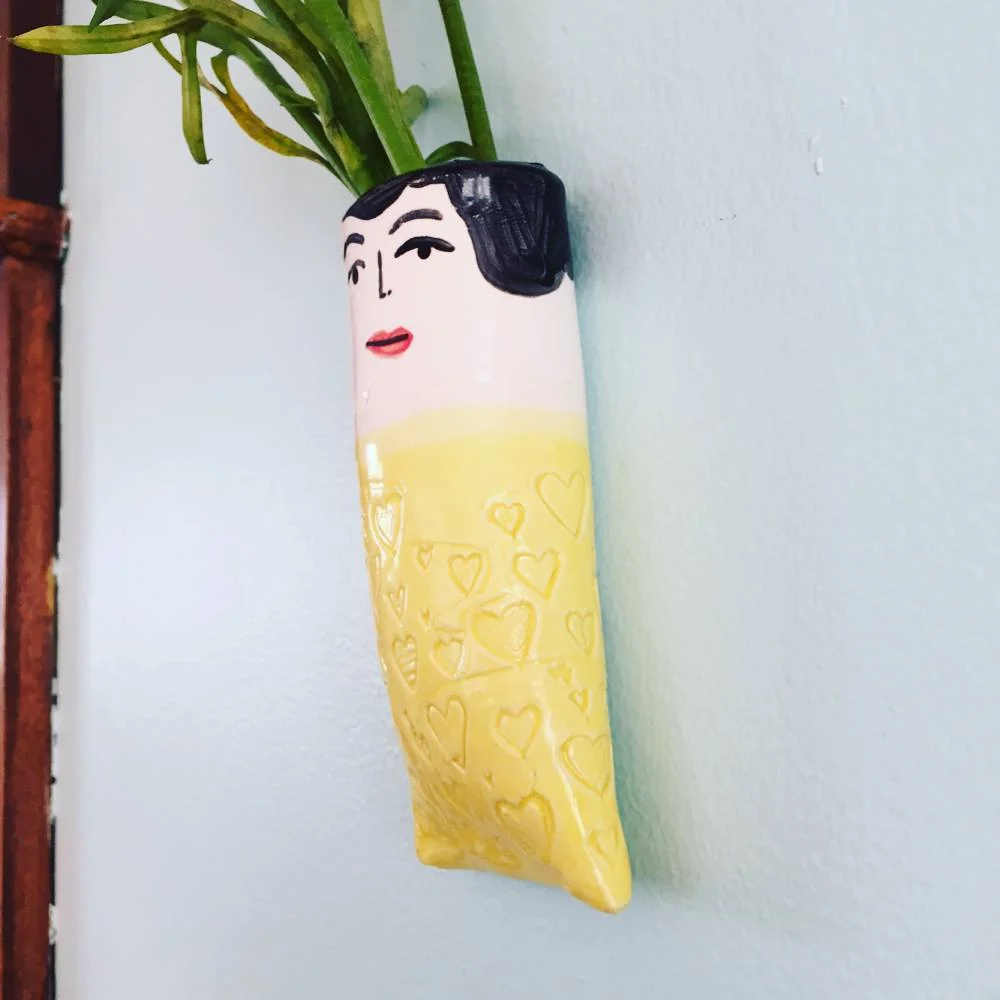 wall vase4.jpg