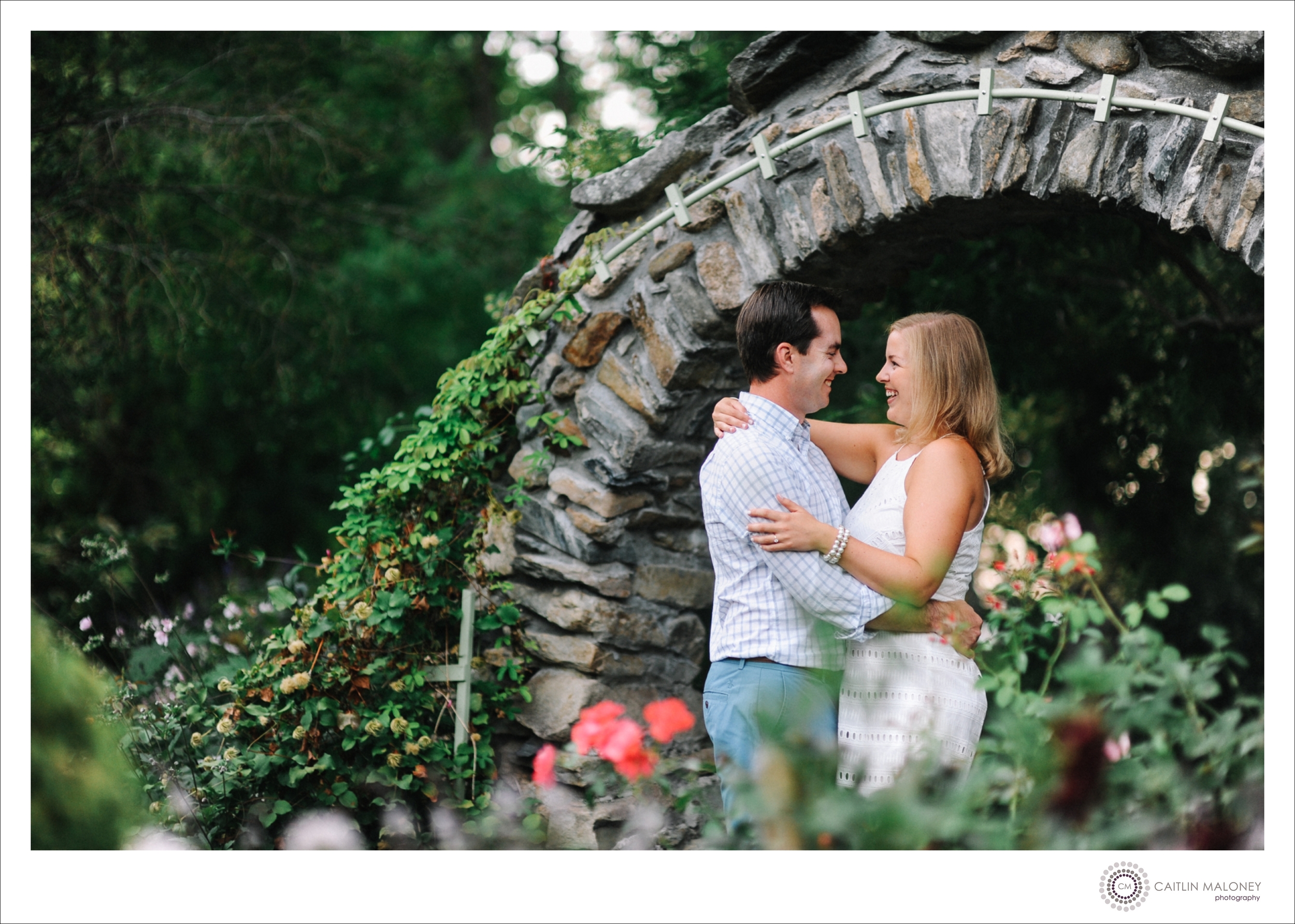 Blithewold_Mansion_Engagement_Photos_003.jpg