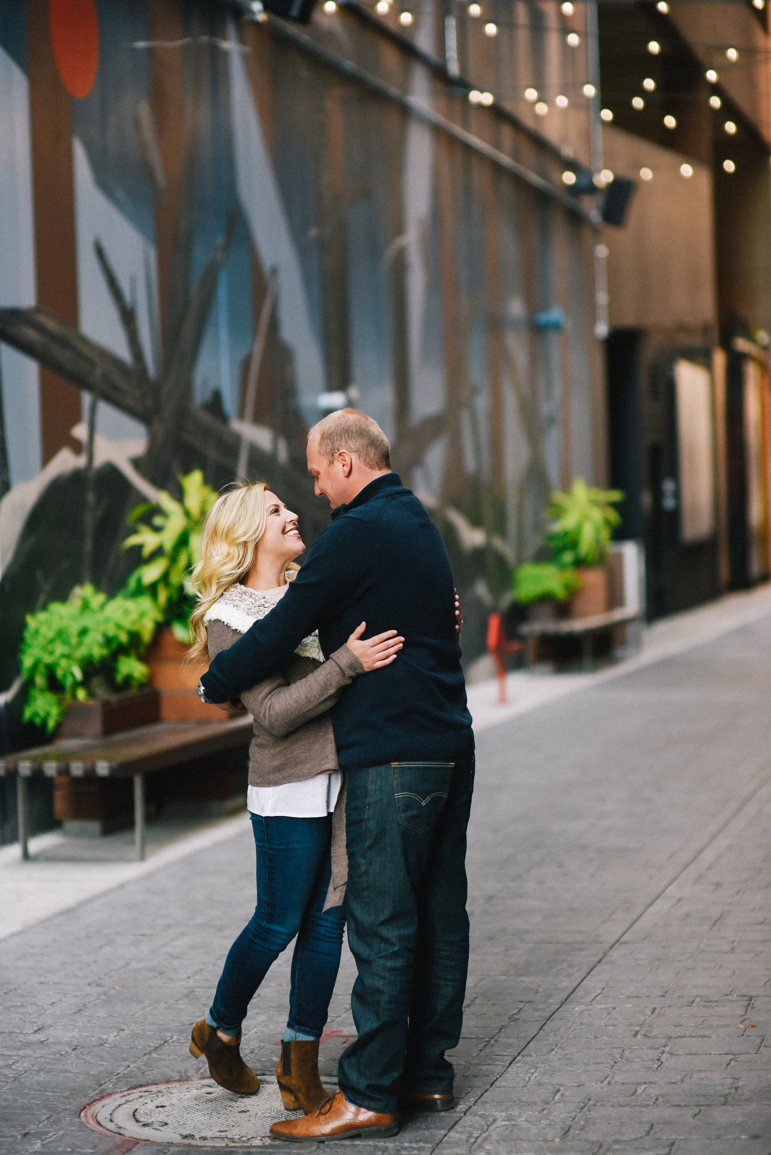 Downtown_Detroit_Engagement_Photos-32.jpg