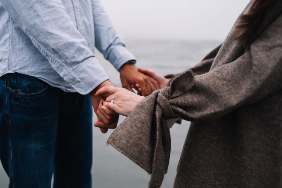 Jamestown_RI_Engagement_Photos-14.jpg