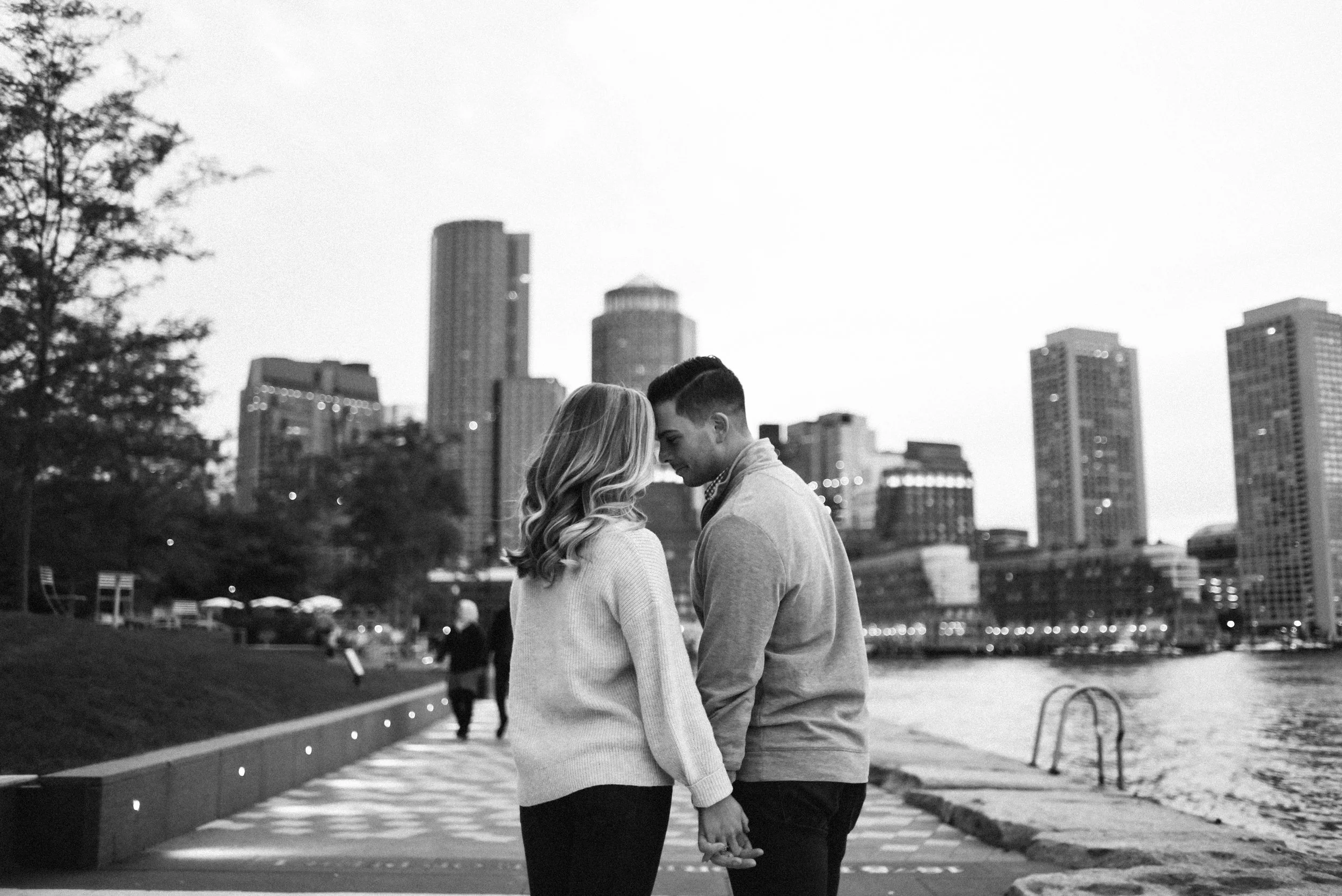 Seaport_Boston_Engagement_Photos-8.jpg
