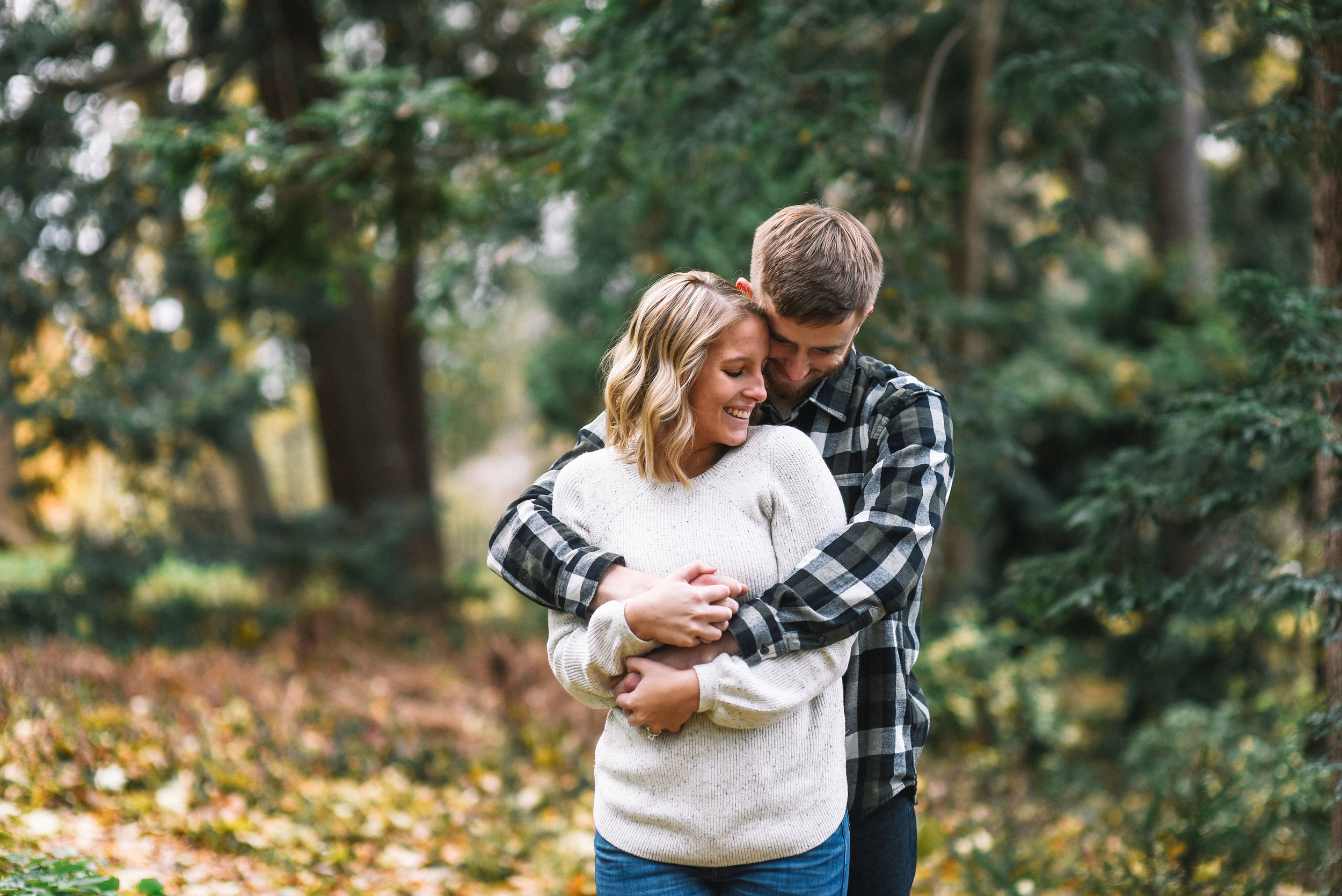 East_Lansing_Engagement_Photos-37.jpg