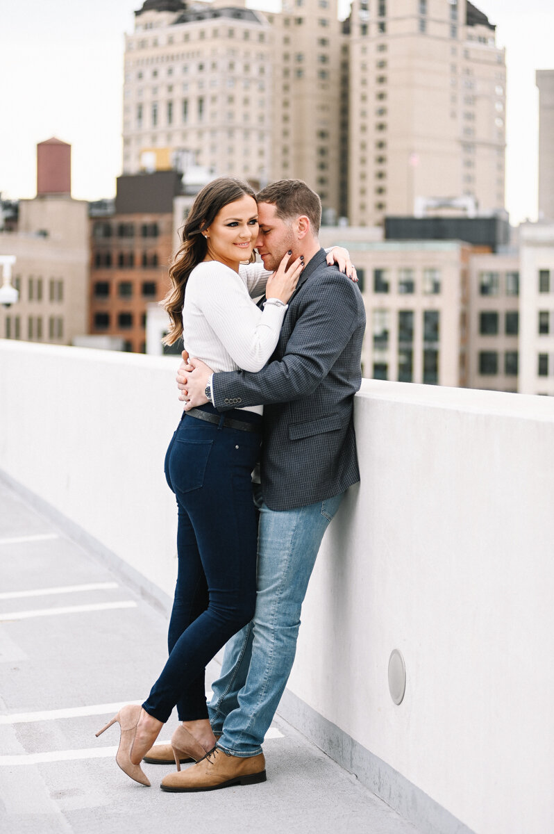 Downtown_Detroit_Engagement_Photos-11.jpg