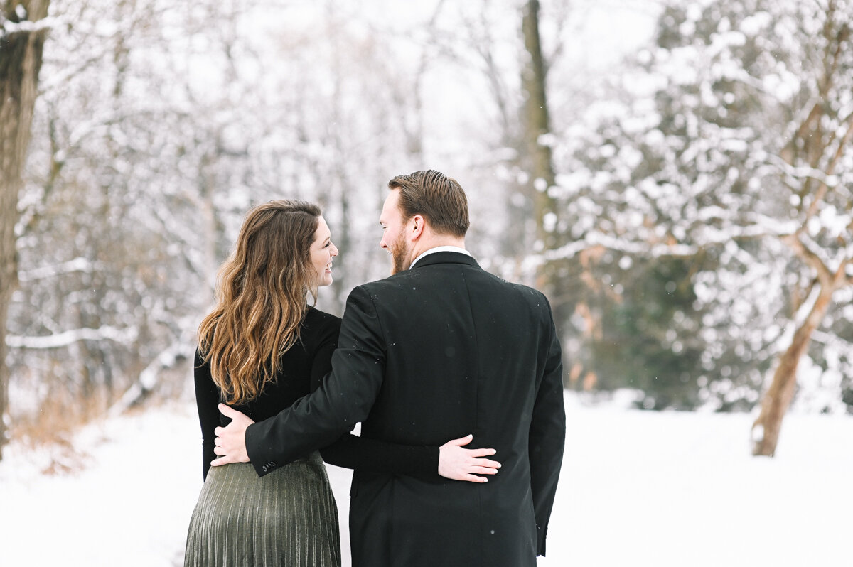 Winter_MSU_Engagement_Photos_East_Lansing-8.jpg