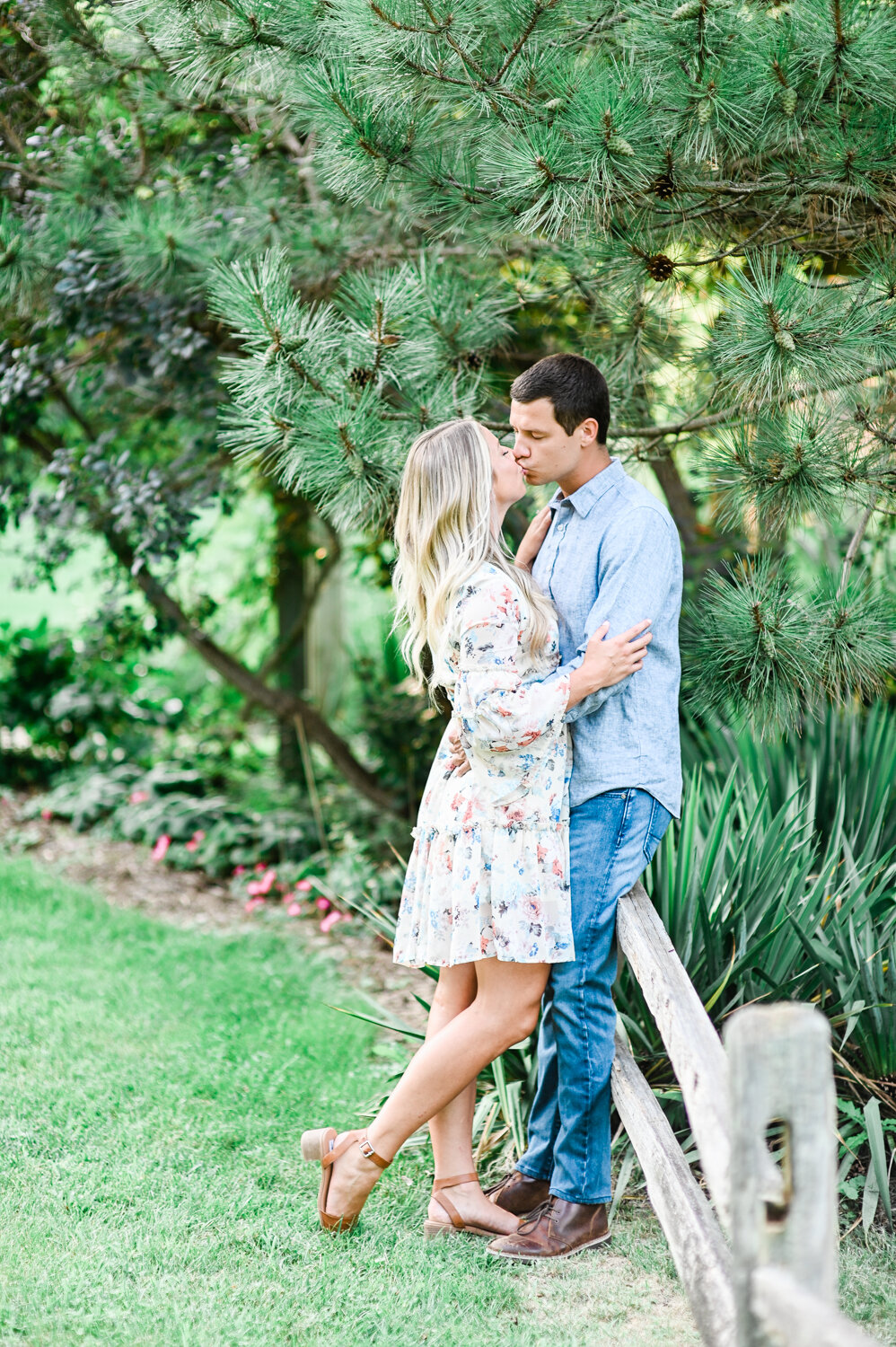 Ann_Arbor_Engagement_Photos-11.jpg