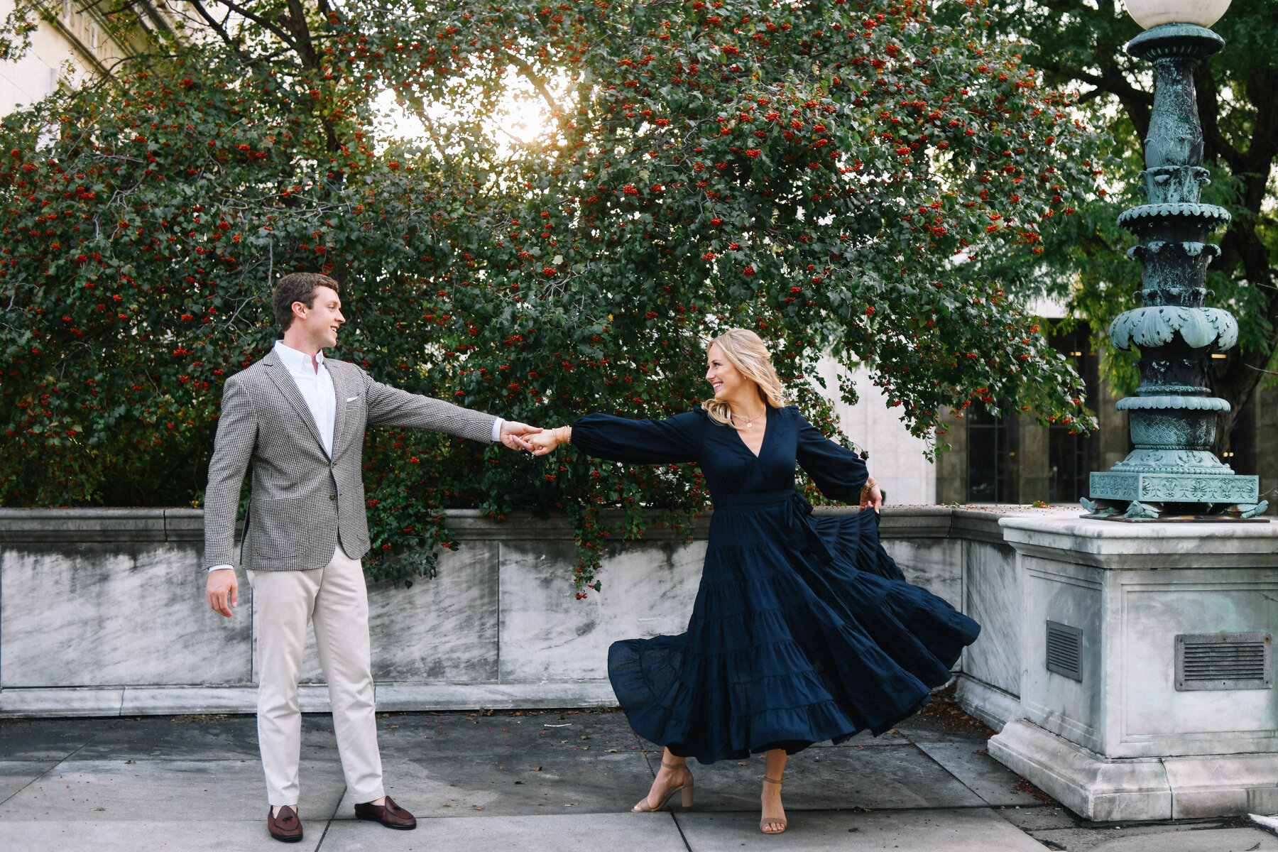 Detroit_Engagement_Photos-14.jpg