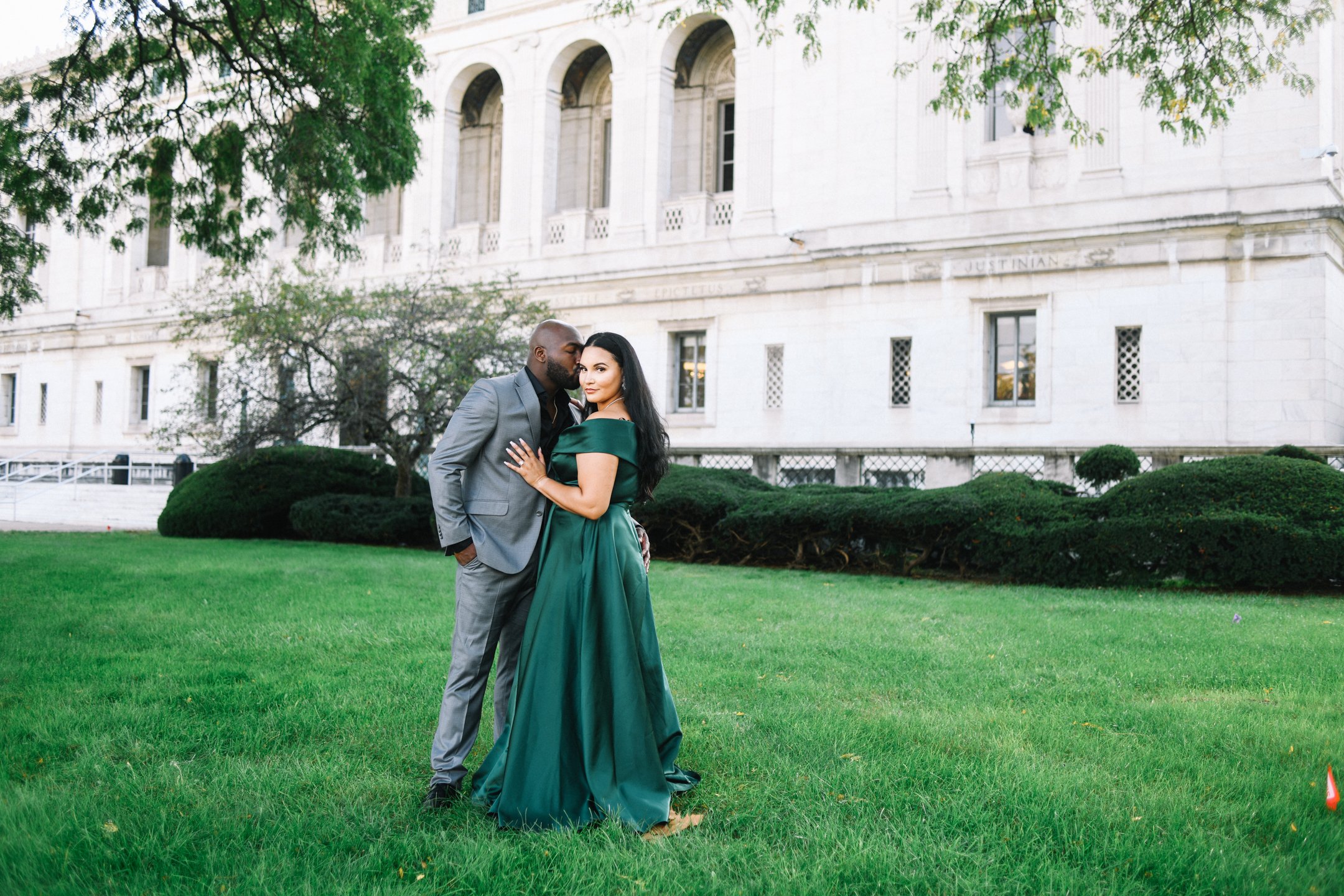 Detroit_Engagement_Photos-30.jpg