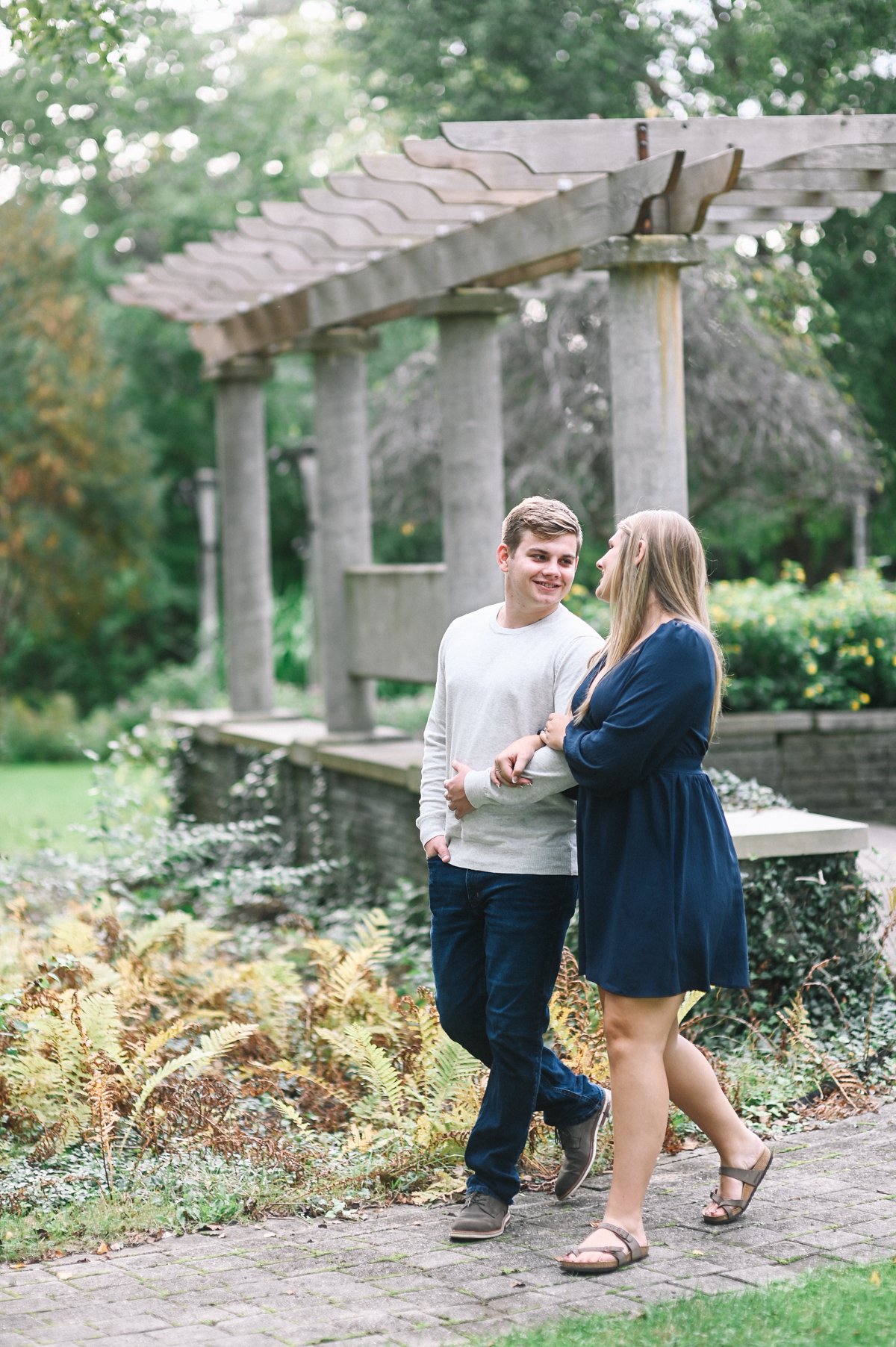 Lansing_Engagement_Photos_Frances_Park-6.jpg